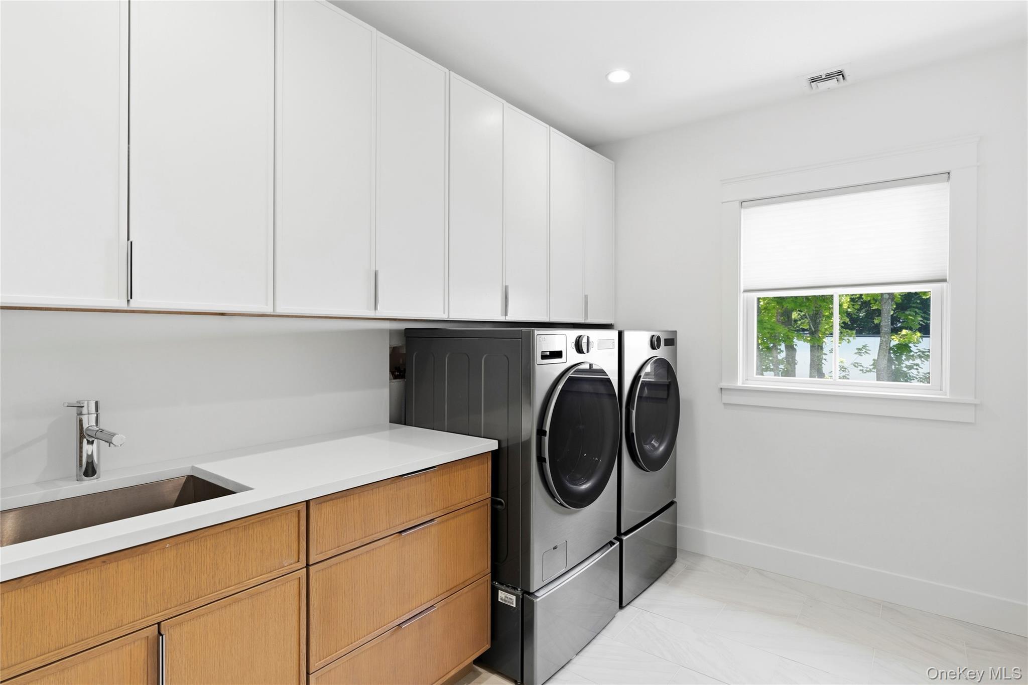 Single Family Montauk Highway Suffolk County, NY 11977, MLS-1022817-26