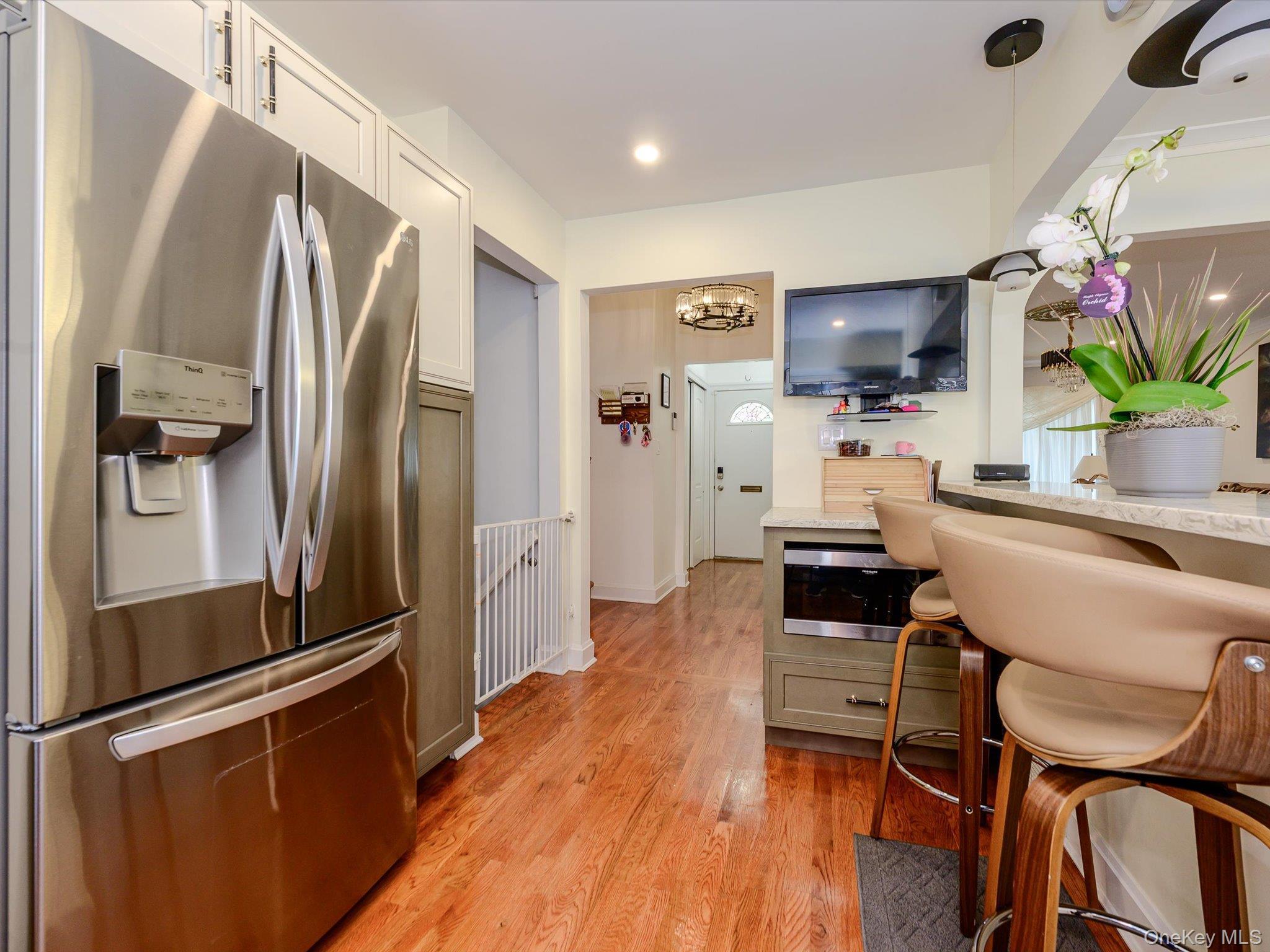 Single Family Baylis Avenue  Nassau County, NY 11003, MLS-1022826-11