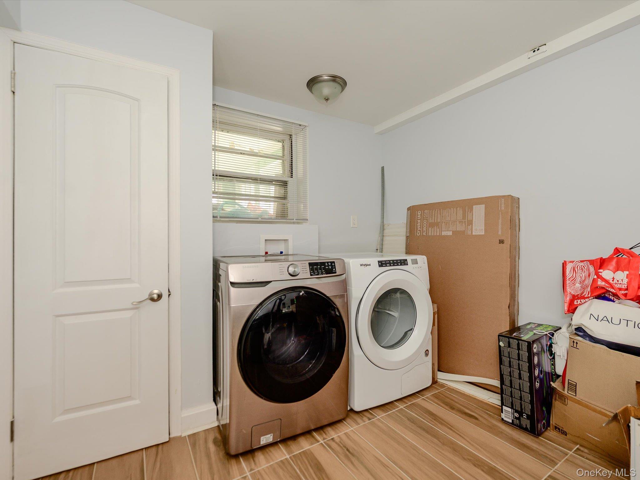 Single Family Baylis Avenue  Nassau County, NY 11003, MLS-1022826-22