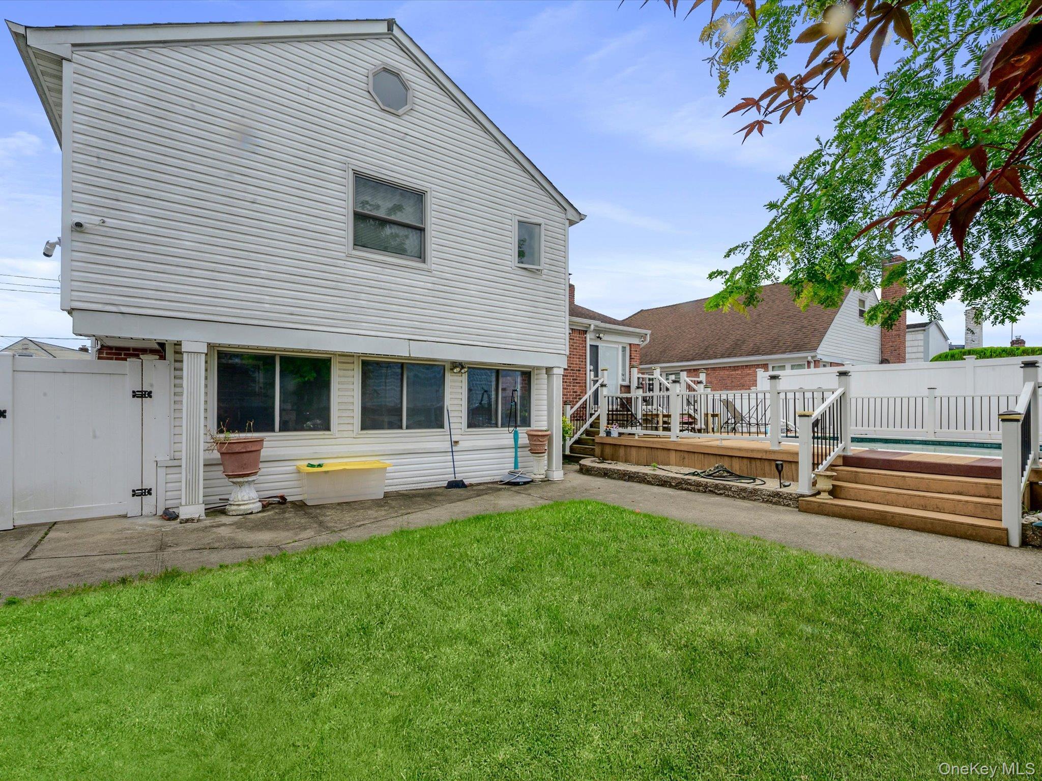 Single Family Baylis Avenue  Nassau County, NY 11003, MLS-1022826-24