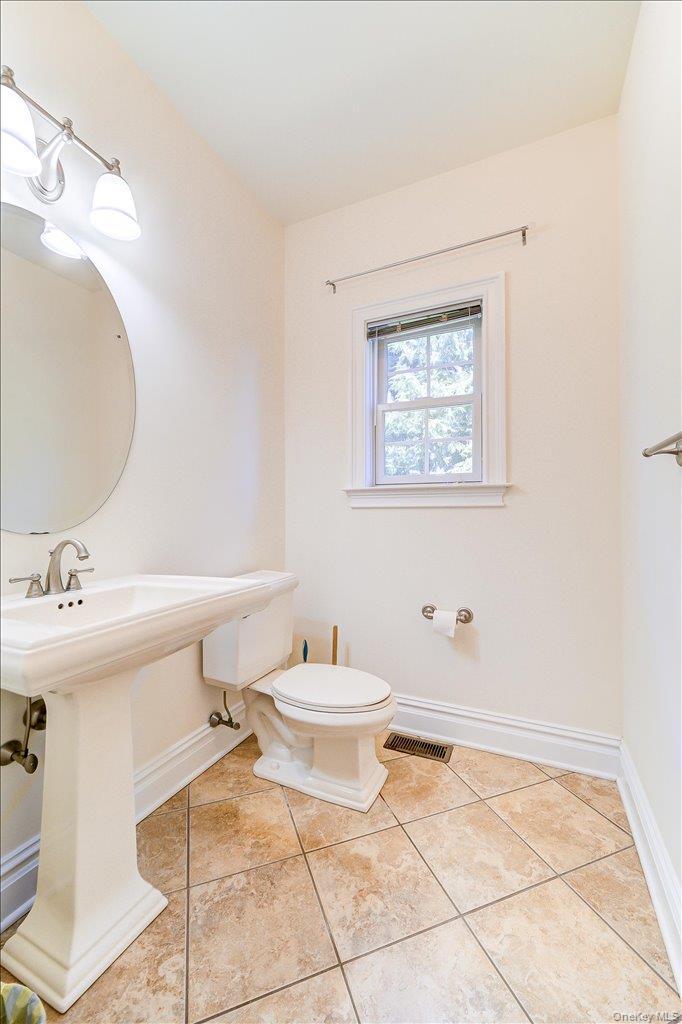 Single Family Stahl Way Orange County, NY 10950, MLS-1022832-17
