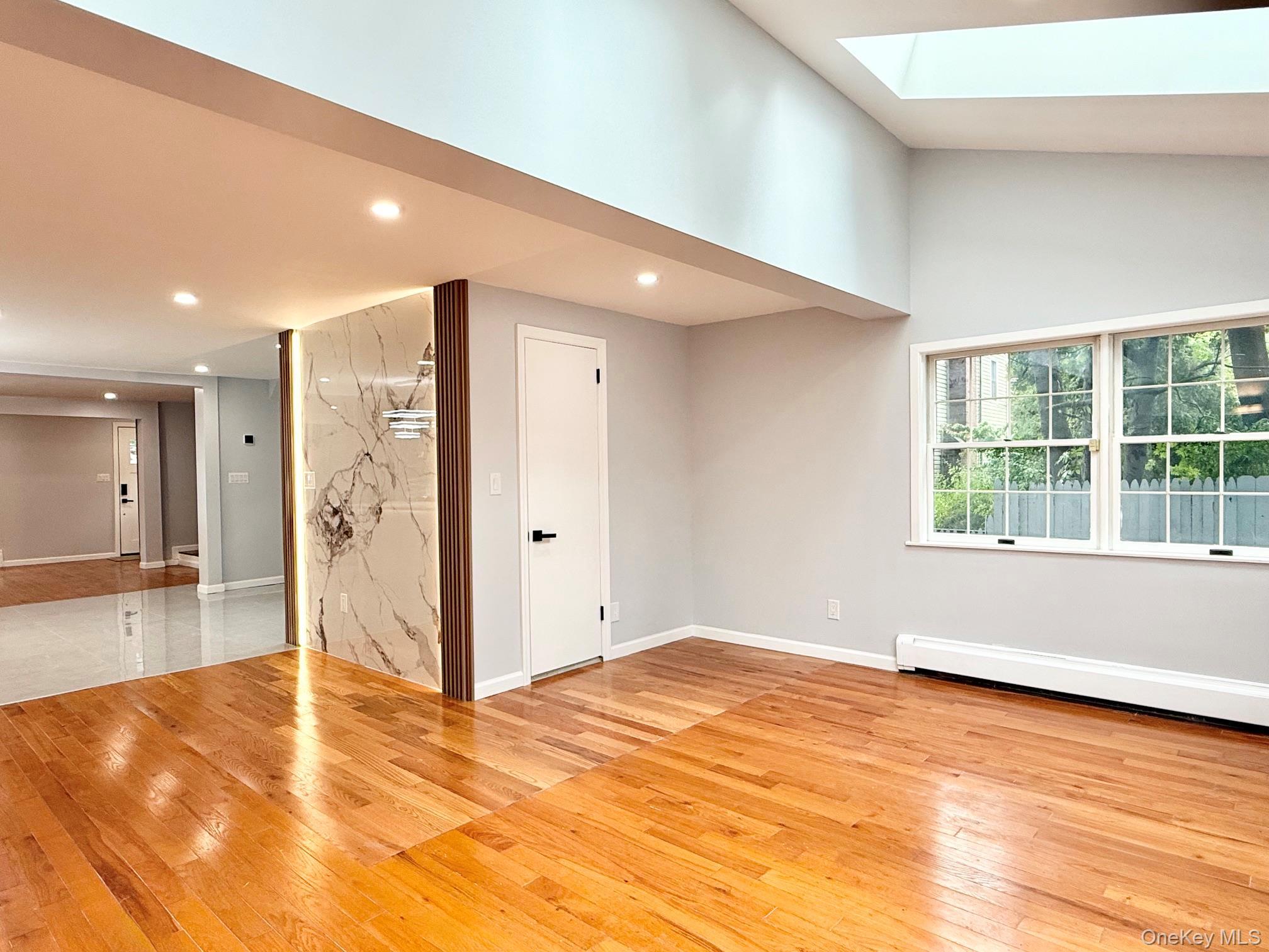 Single Family Baylis Place  Nassau County, NY 11791, MLS-1022844-10