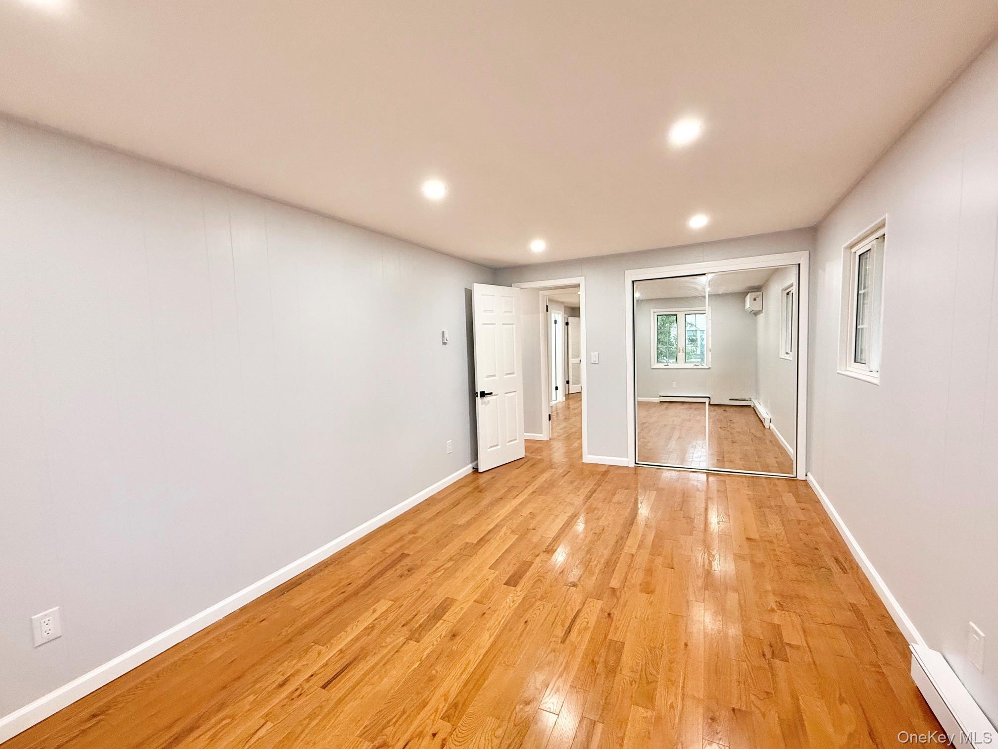 Single Family Baylis Place  Nassau County, NY 11791, MLS-1022844-17