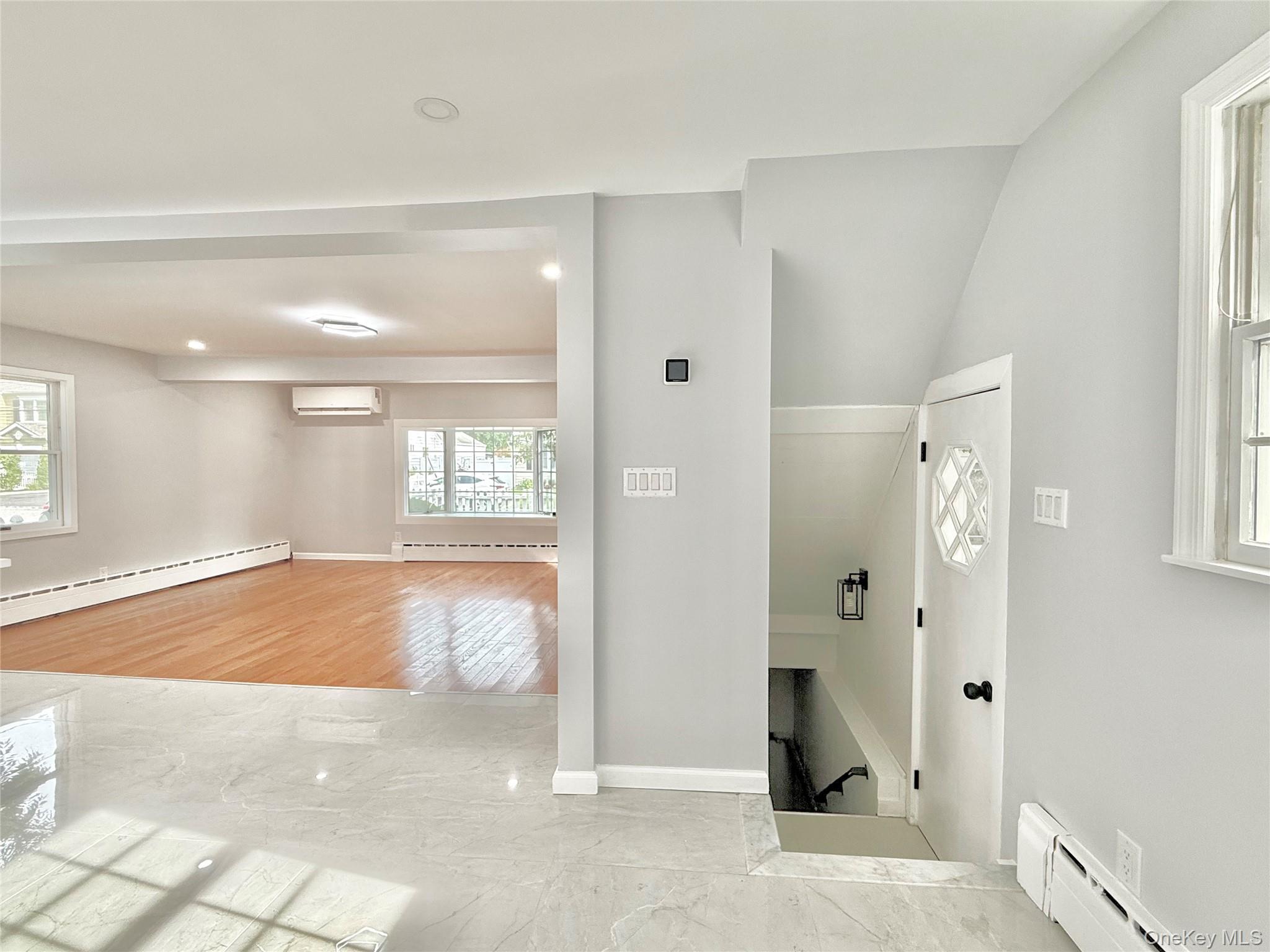 Single Family Baylis Place  Nassau County, NY 11791, MLS-1022844-7