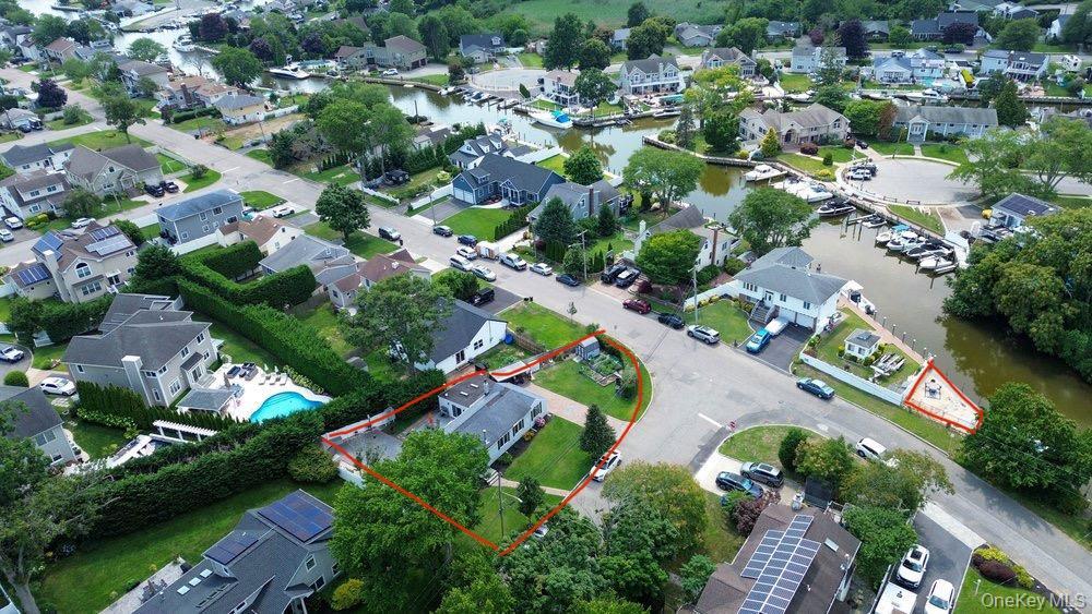 Single Family Alton Road  Suffolk County, NY 11702, MLS-1022875-36