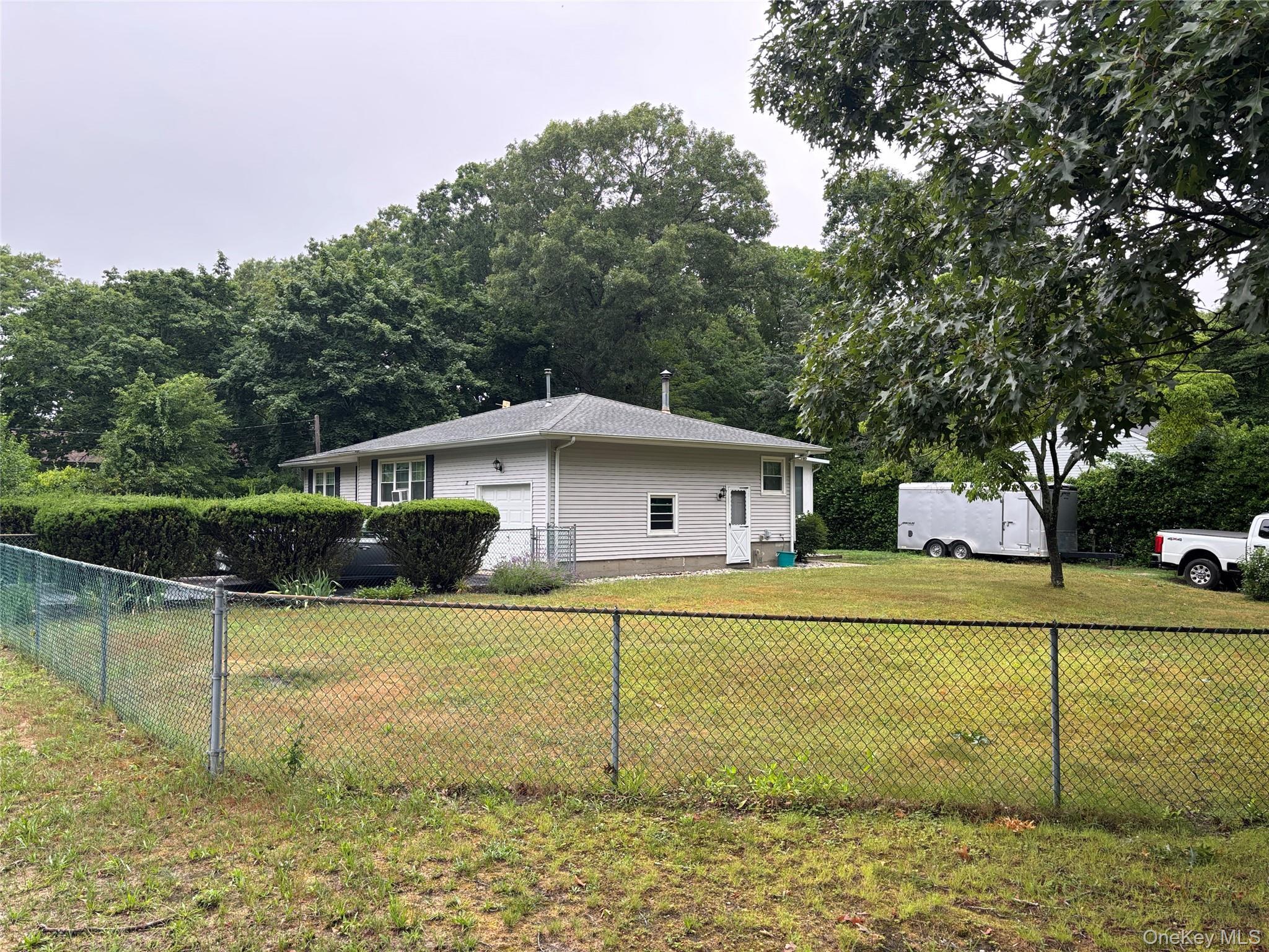 Single Family Fanning Boulevard Suffolk County, NY 11901, MLS-1022877-3