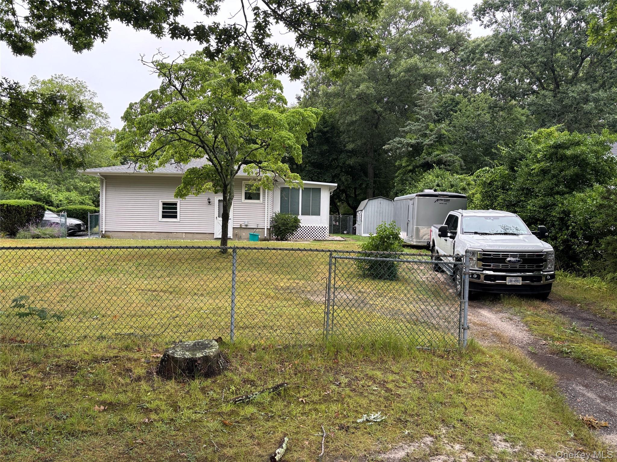 Single Family Fanning Boulevard Suffolk County, NY 11901, MLS-1022877-4