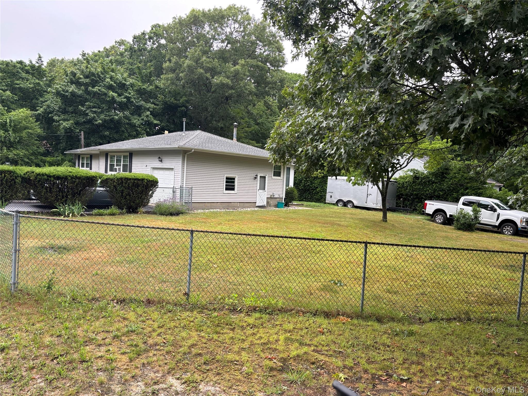 Single Family Fanning Boulevard Suffolk County, NY 11901, MLS-1022877-5