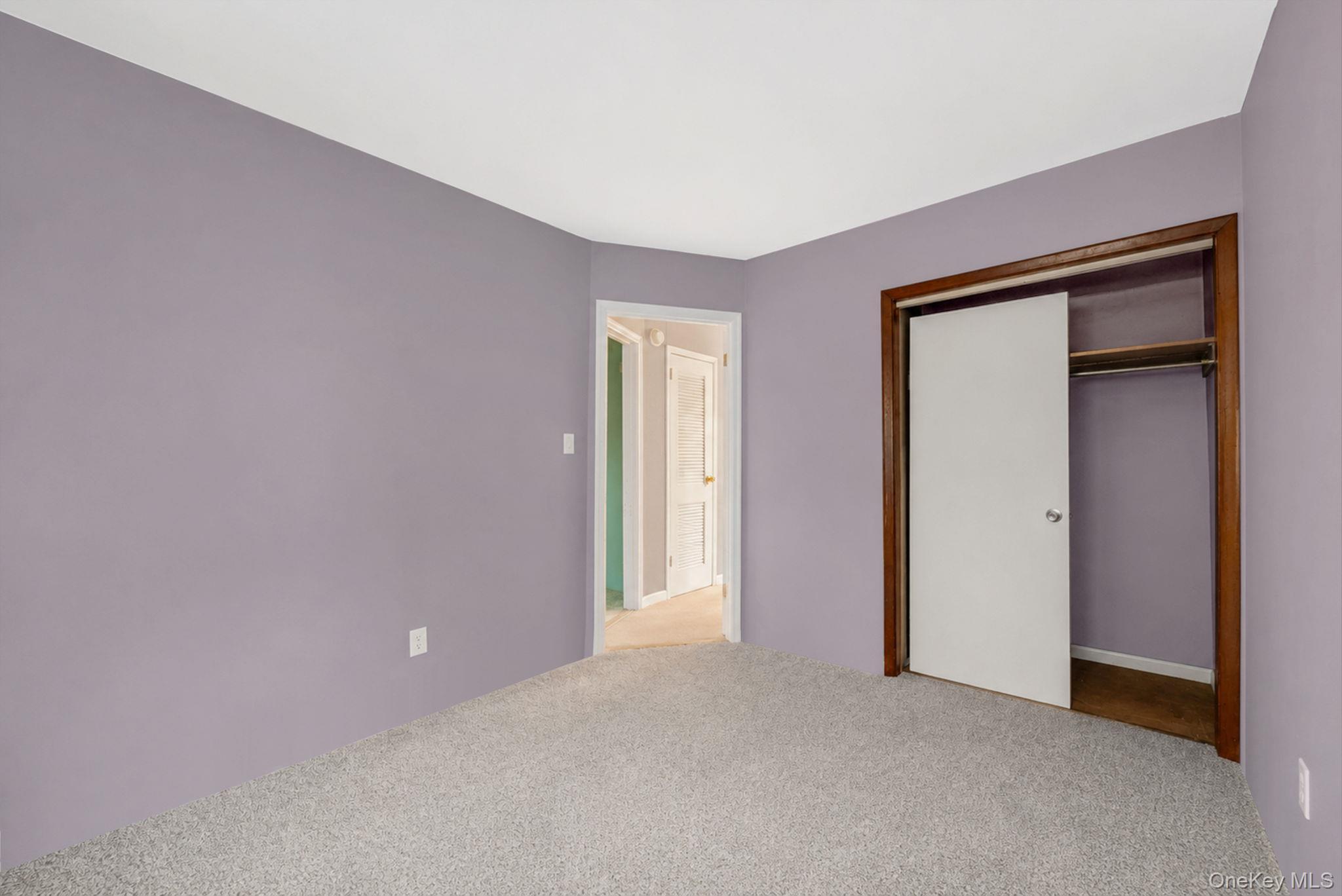 Single Family E Oakdale Street  Suffolk County, NY 11706, MLS-1022881-14