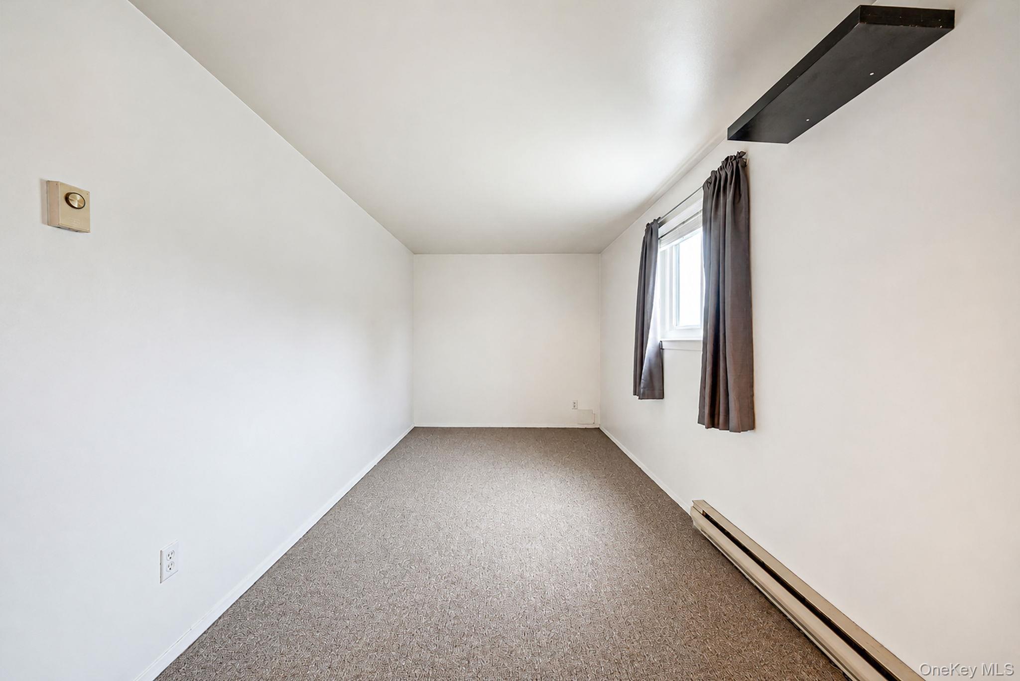 Single Family E Oakdale Street  Suffolk County, NY 11706, MLS-1022881-16