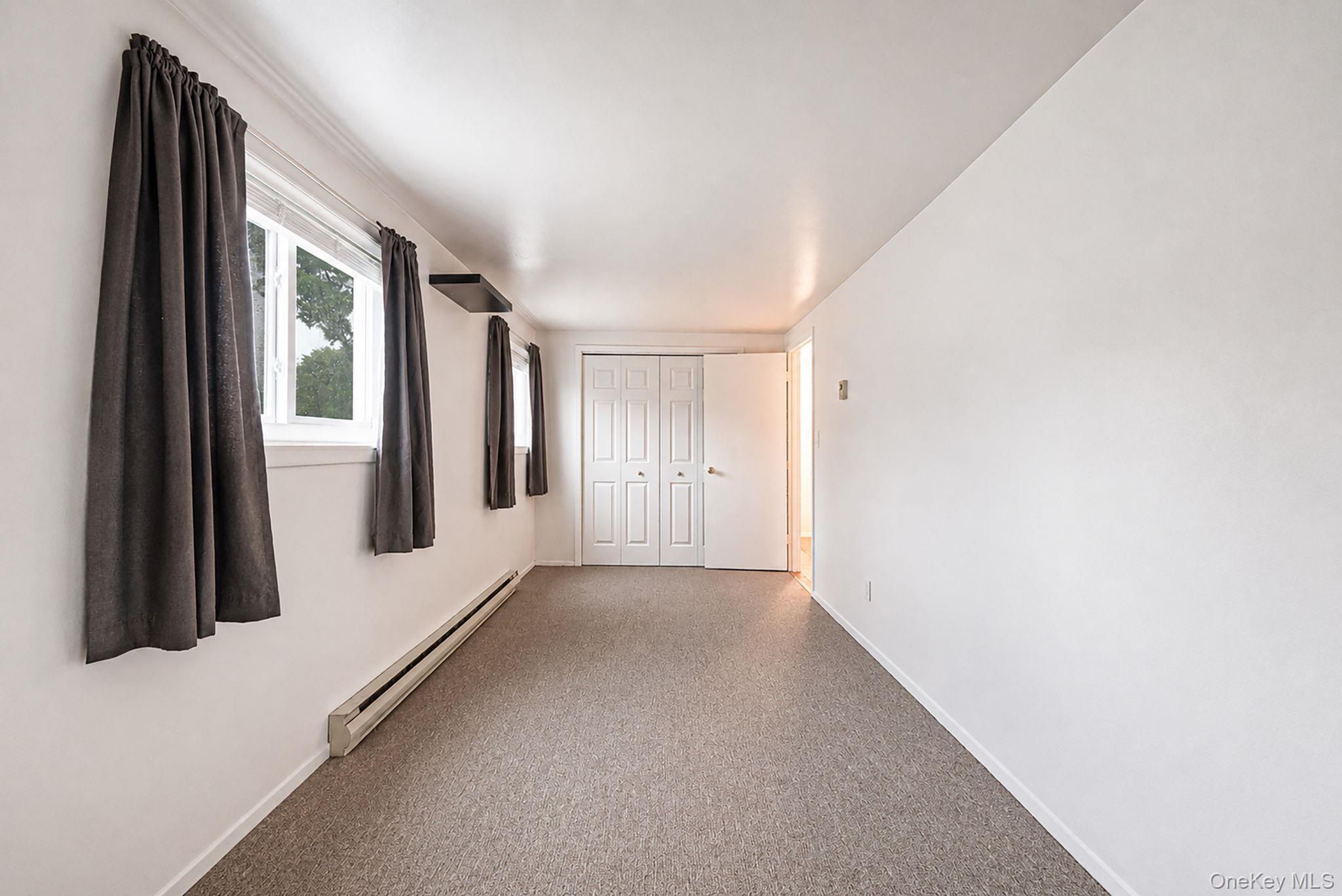 Single Family E Oakdale Street  Suffolk County, NY 11706, MLS-1022881-17