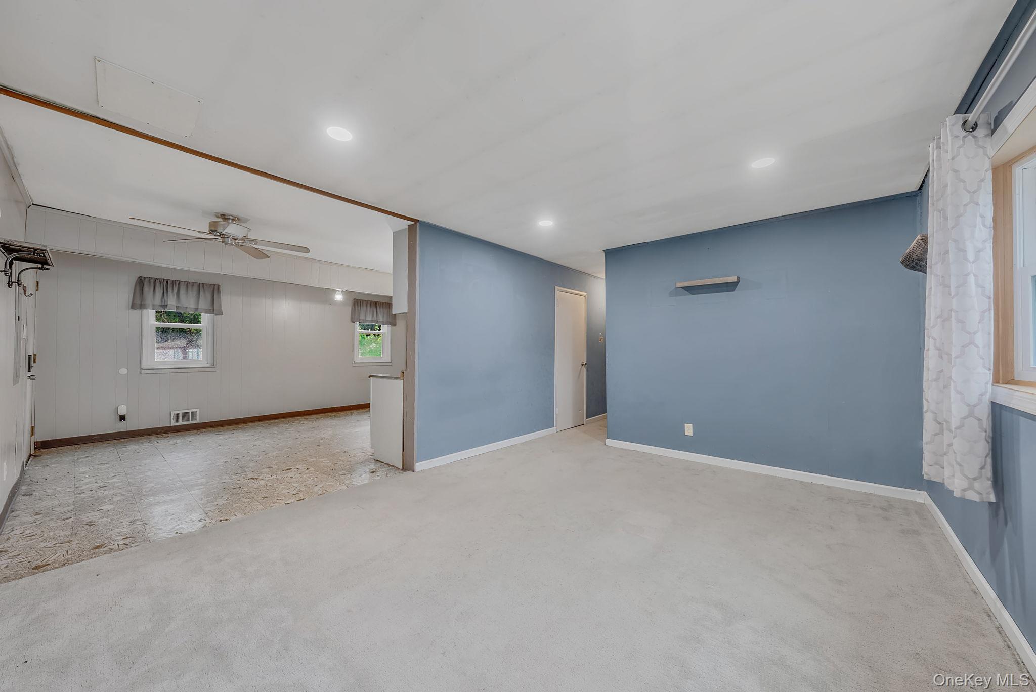 Single Family E Oakdale Street  Suffolk County, NY 11706, MLS-1022881-6