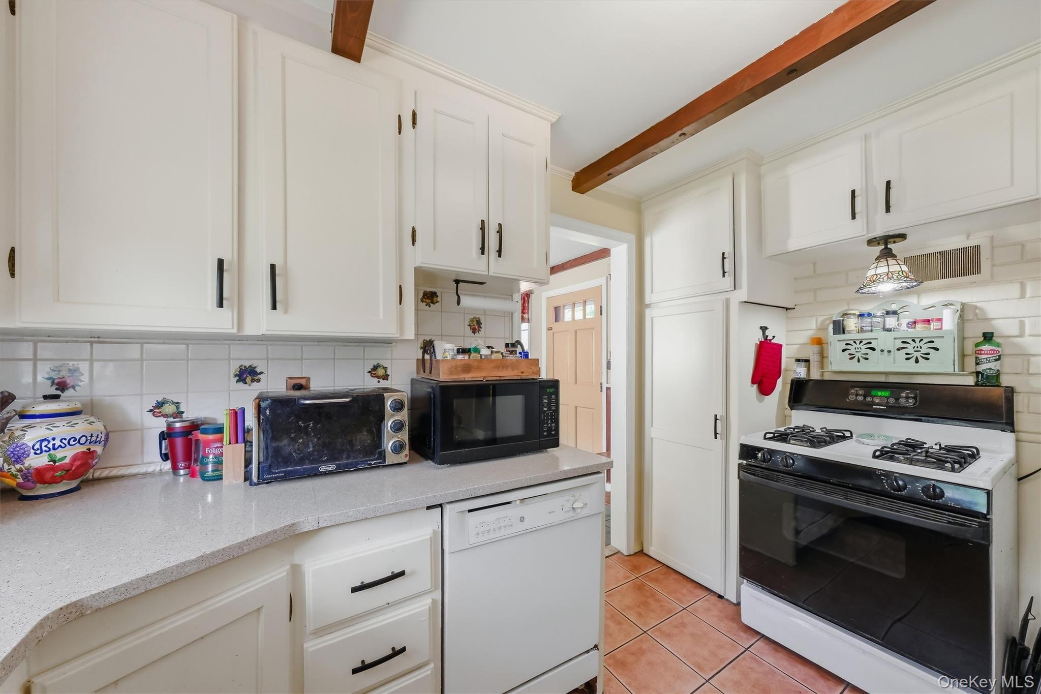 Single Family Calmer Place Dutchess County, NY 12538, MLS-1022909-13