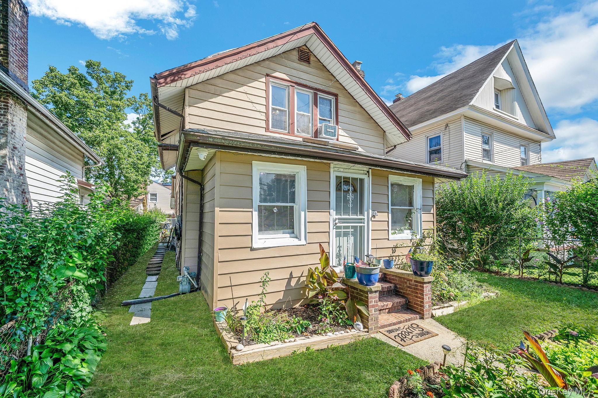 Single Family E Seaman Avenue Nassau County, NY 11520, MLS-1022910-2