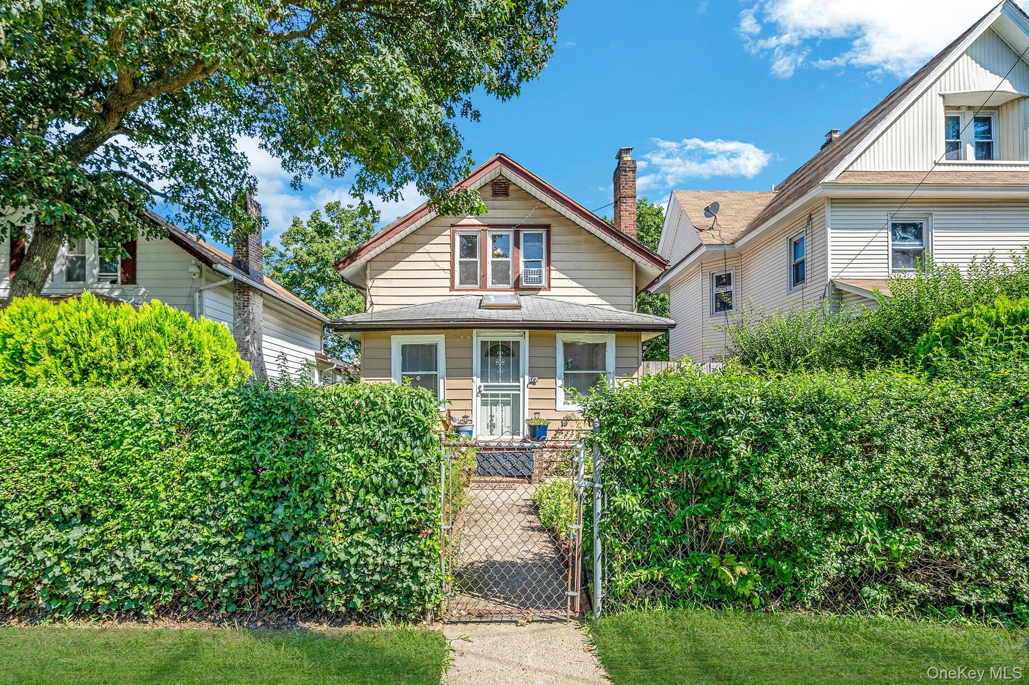 Single Family E Seaman Avenue Nassau County, NY 11520, MLS-1022910-4