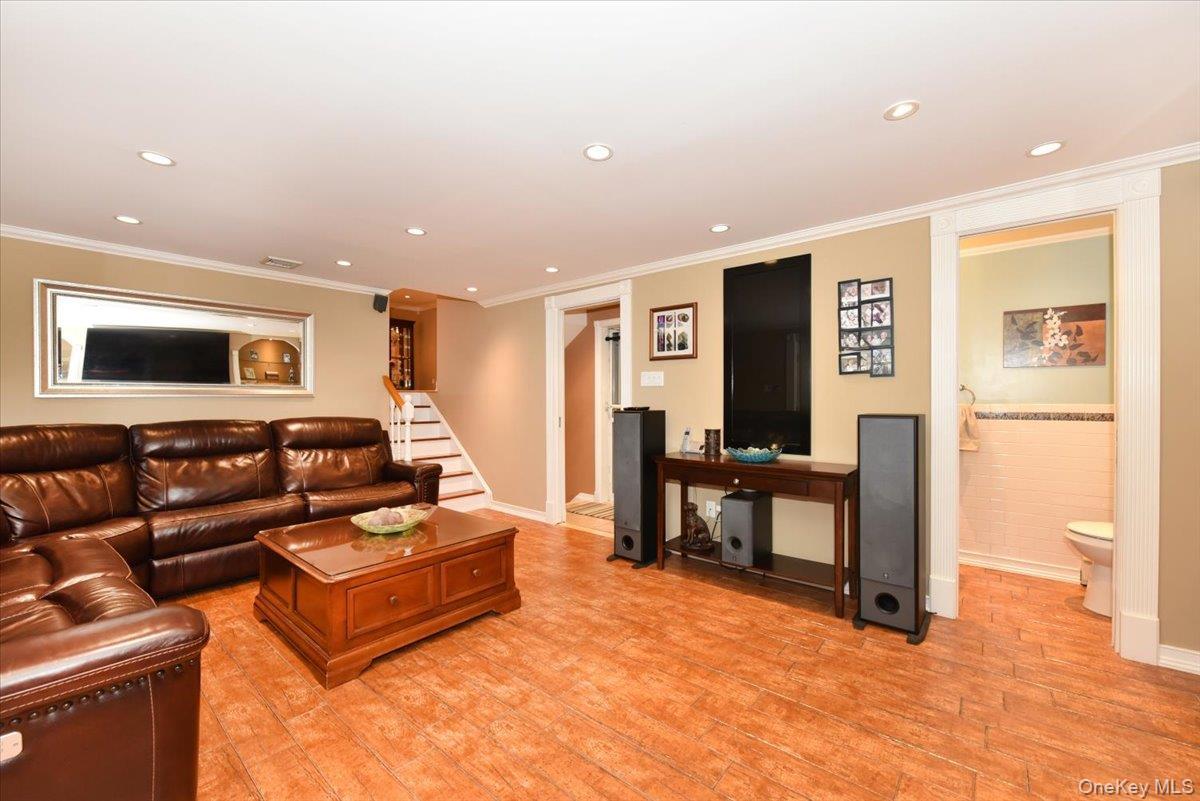 Single Family Lark Drive Nassau County, NY 11797, MLS-1022916-13