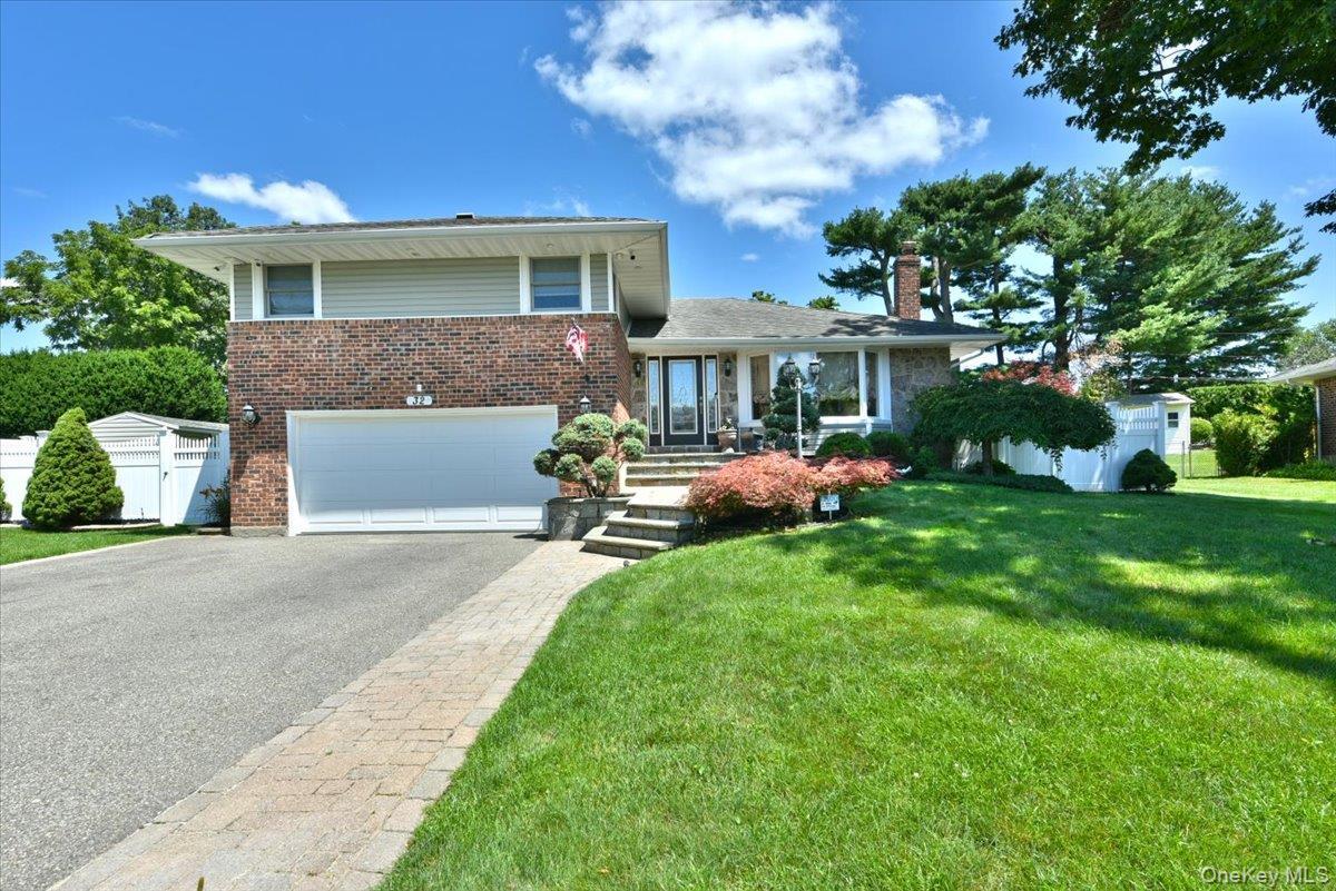 Single Family Lark Drive Nassau County, NY 11797, MLS-1022916-2