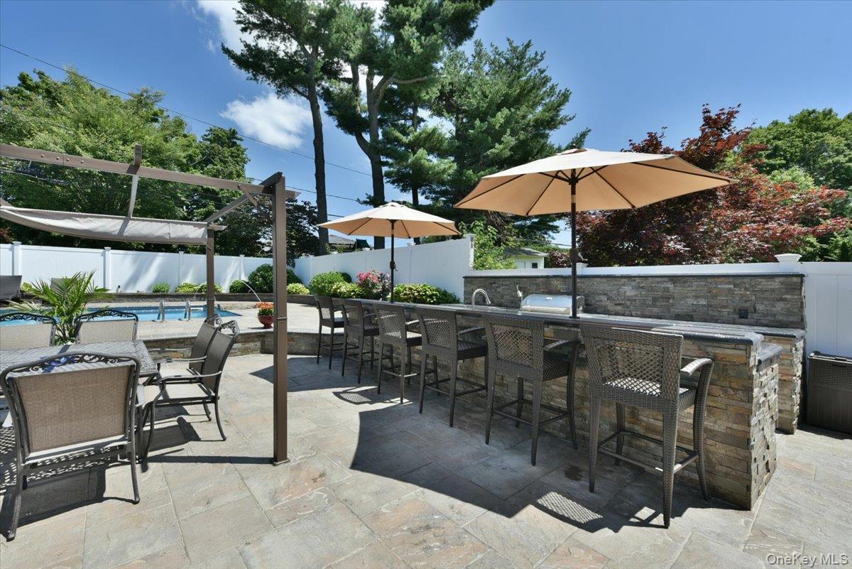 Single Family Lark Drive Nassau County, NY 11797, MLS-1022916-25