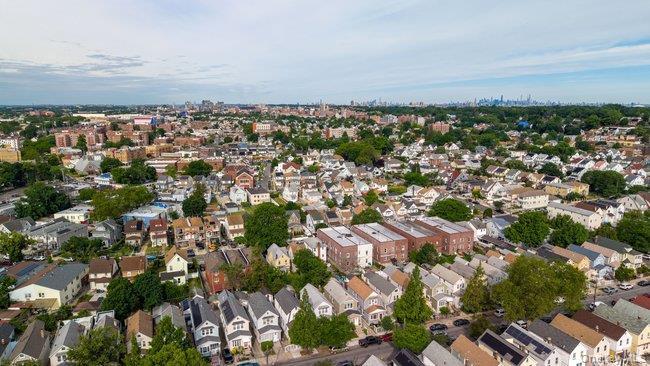 Single Family 198th Street  Queens, NY 11423, MLS-1022926-20
