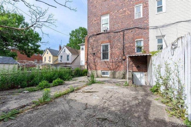 Single Family 198th Street  Queens, NY 11423, MLS-1022926-37