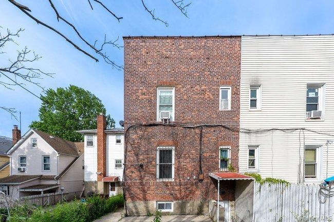 Single Family 198th Street  Queens, NY 11423, MLS-1022926-39
