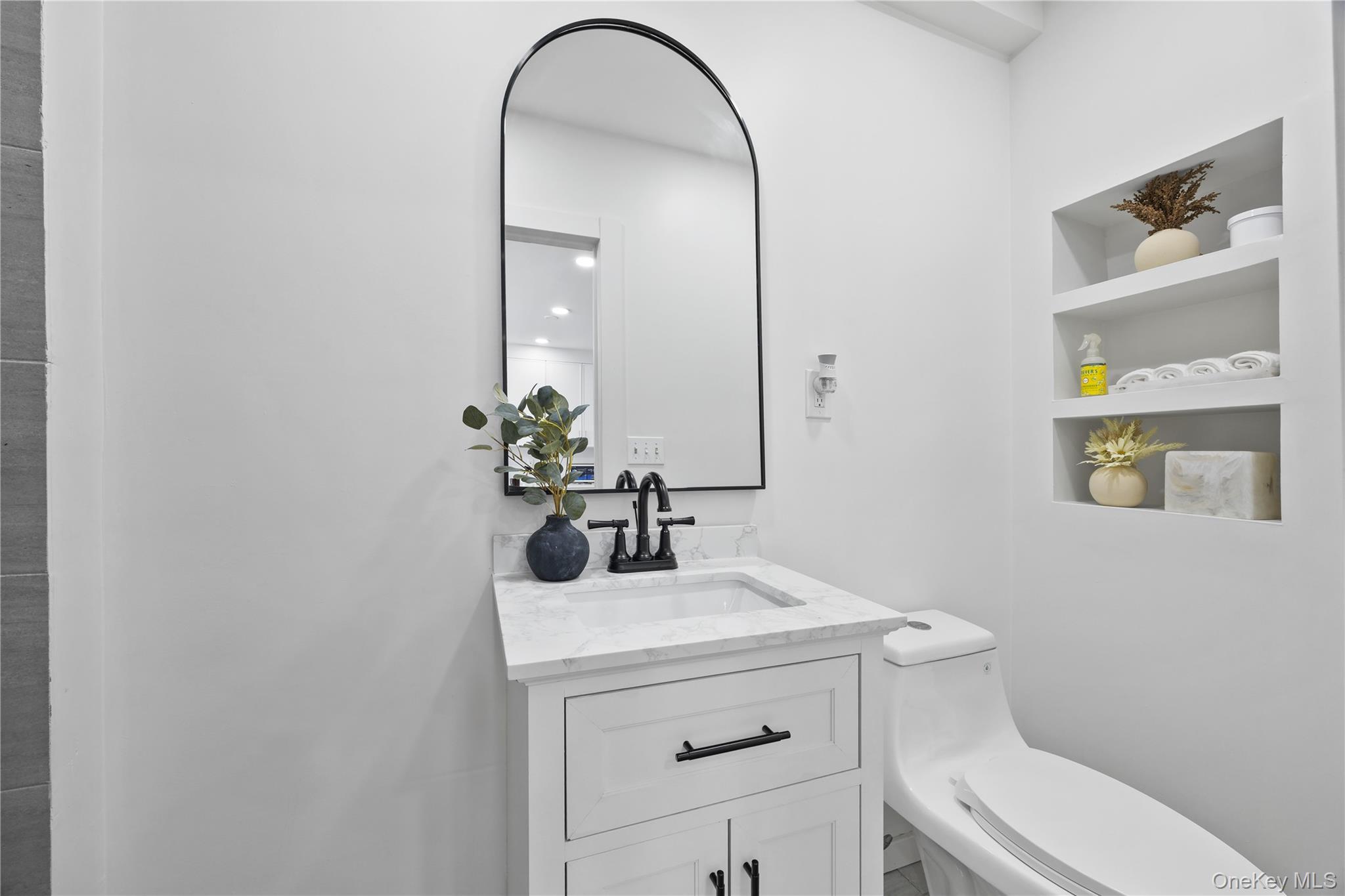 Single Family Fielding Street  Bronx, NY 10469, MLS-1022939-12