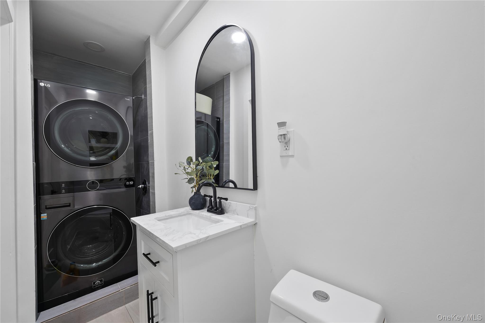Single Family Fielding Street  Bronx, NY 10469, MLS-1022939-13