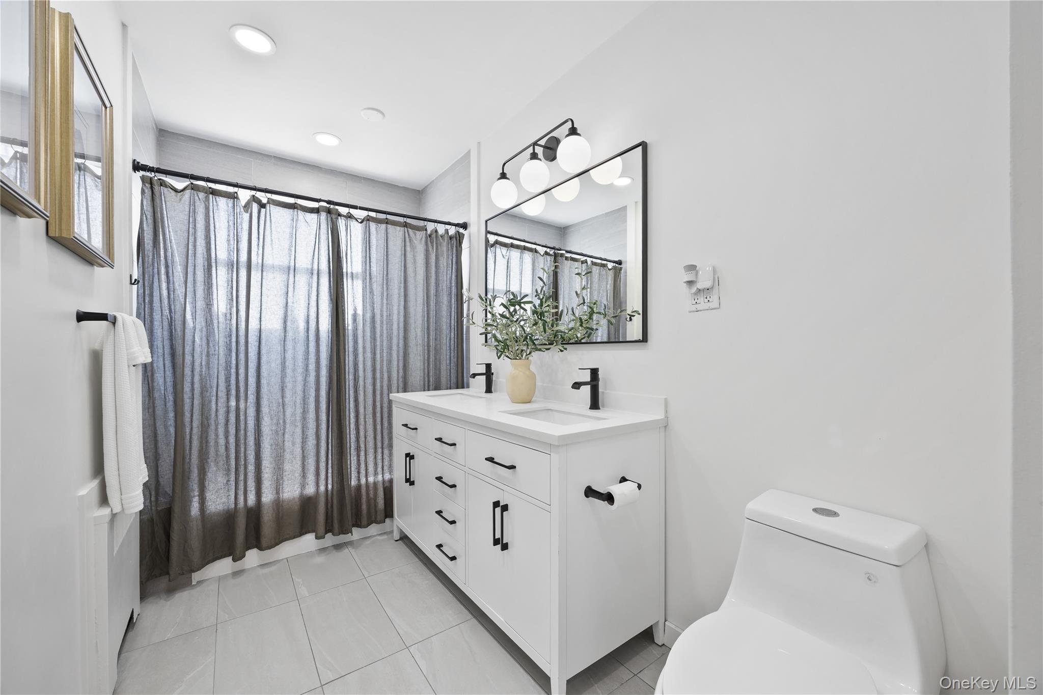 Single Family Fielding Street  Bronx, NY 10469, MLS-1022939-14