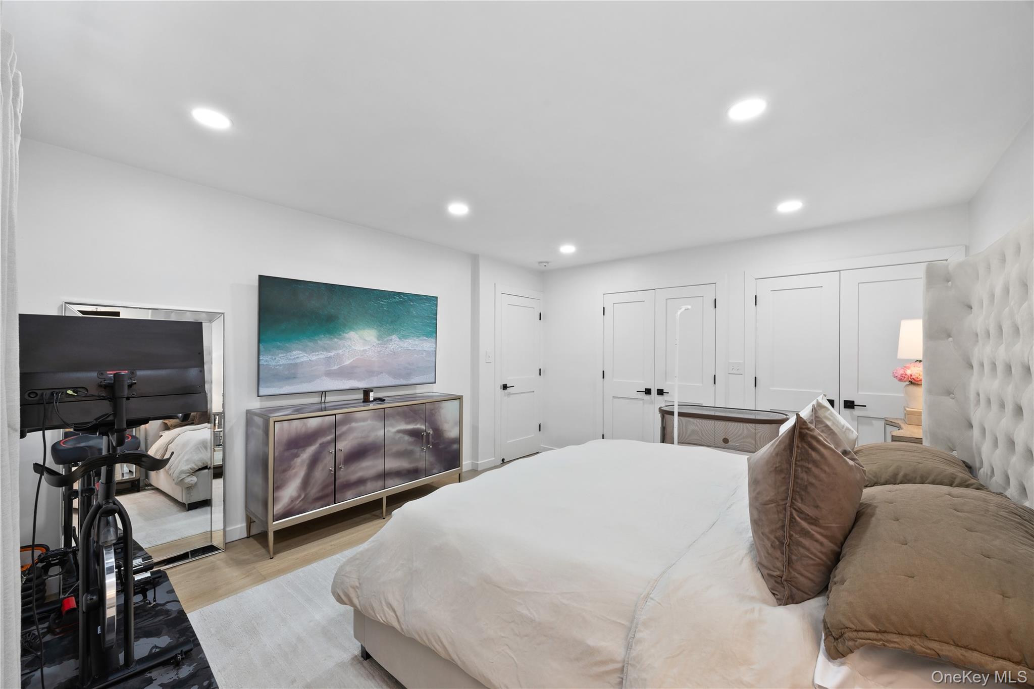 Single Family Fielding Street  Bronx, NY 10469, MLS-1022939-19