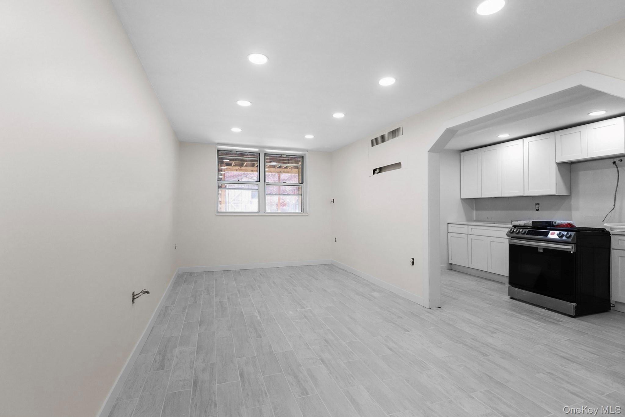 Single Family Fielding Street  Bronx, NY 10469, MLS-1022939-31