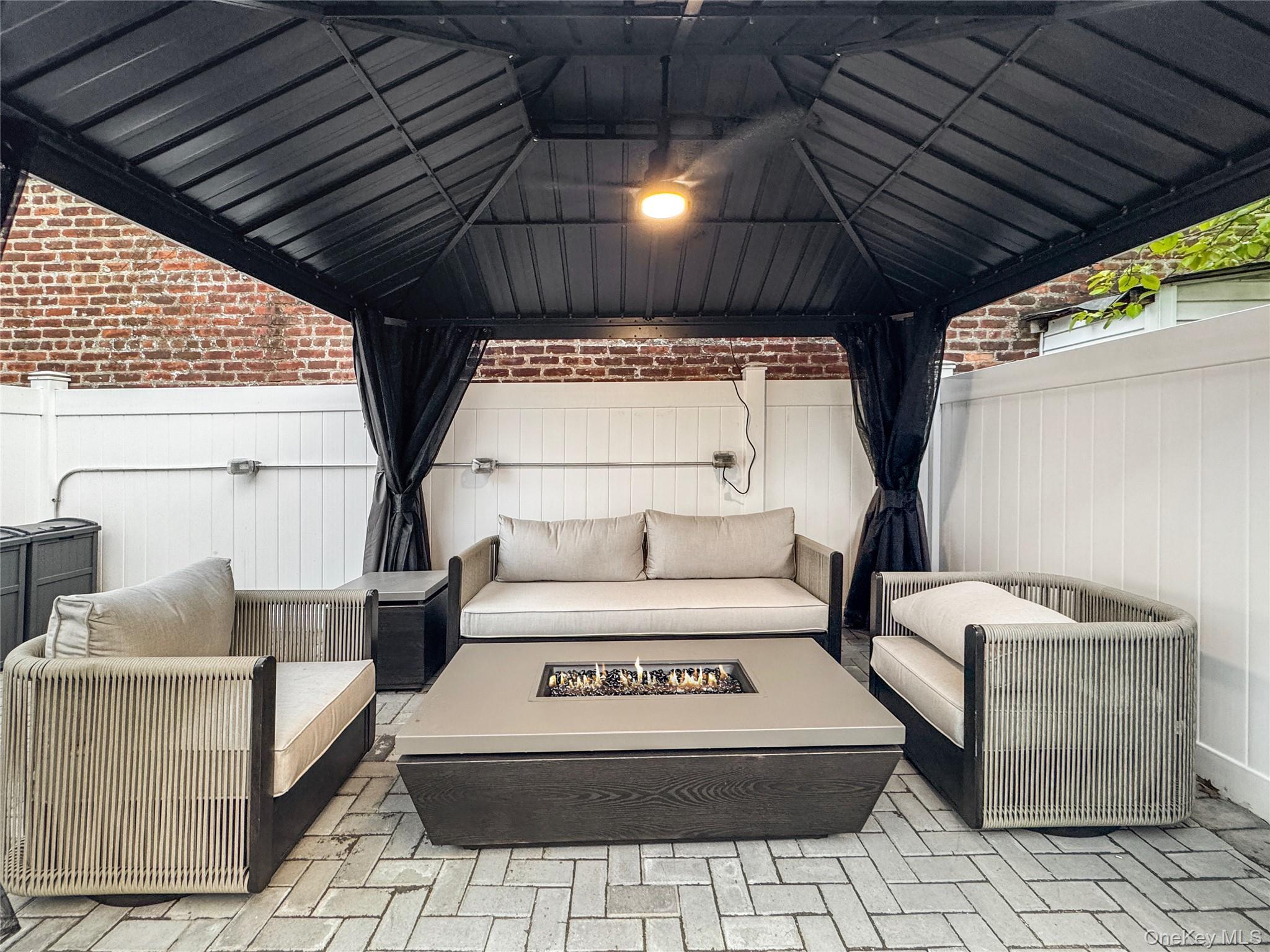Single Family Fielding Street  Bronx, NY 10469, MLS-1022939-37