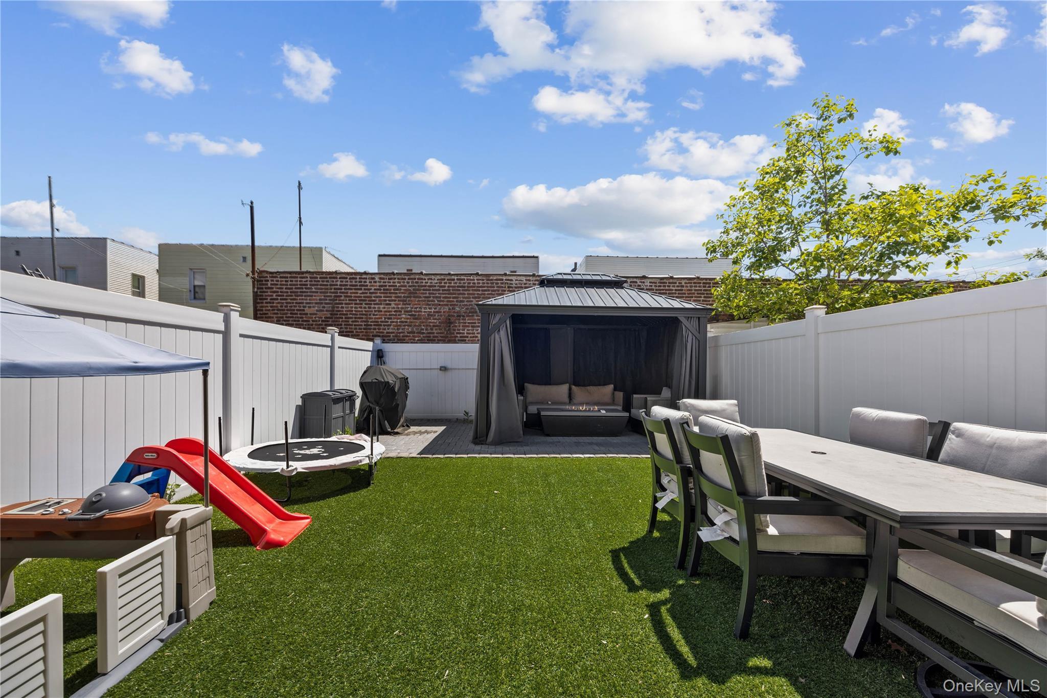 Single Family Fielding Street  Bronx, NY 10469, MLS-1022939-41