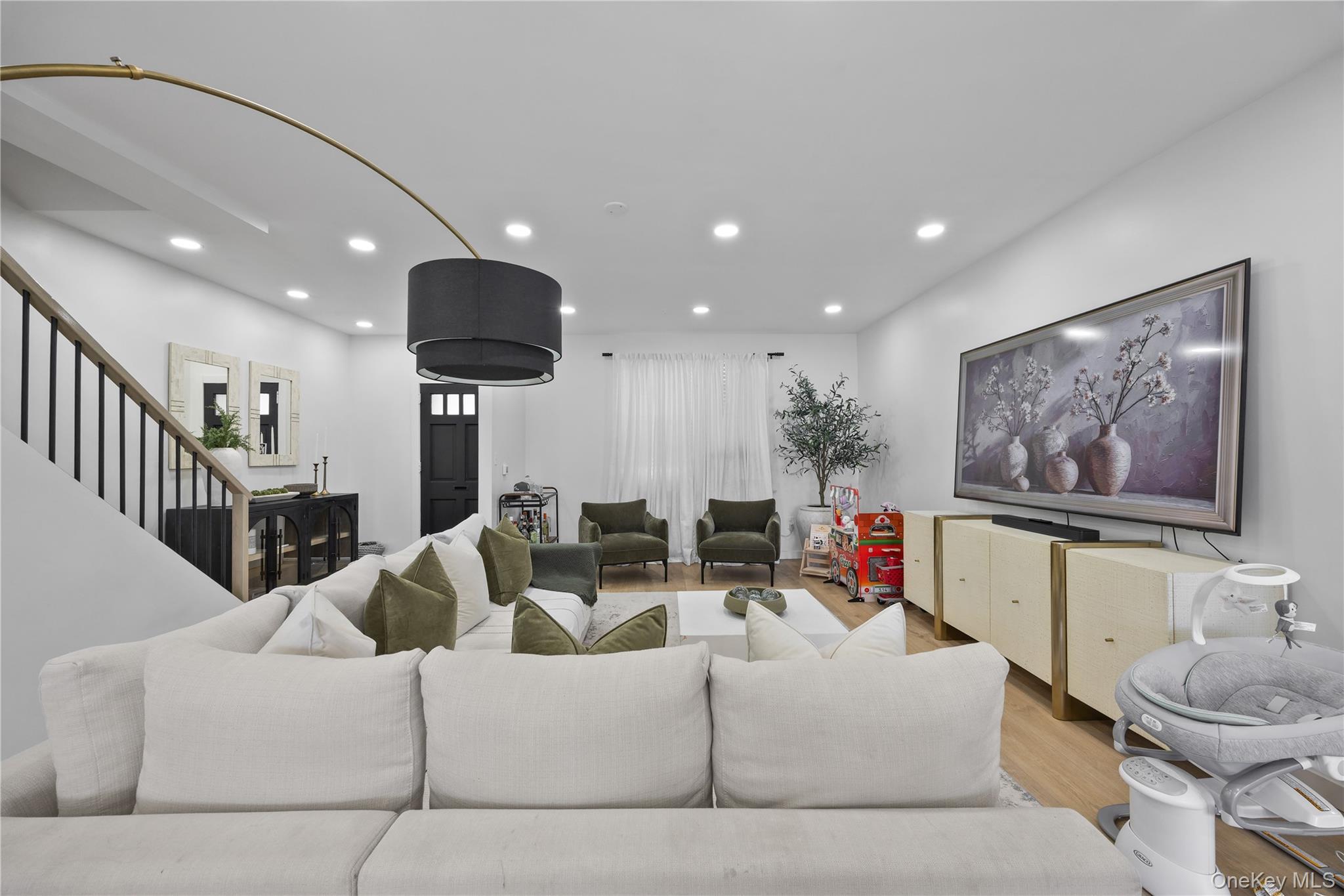 Single Family Fielding Street  Bronx, NY 10469, MLS-1022939-7