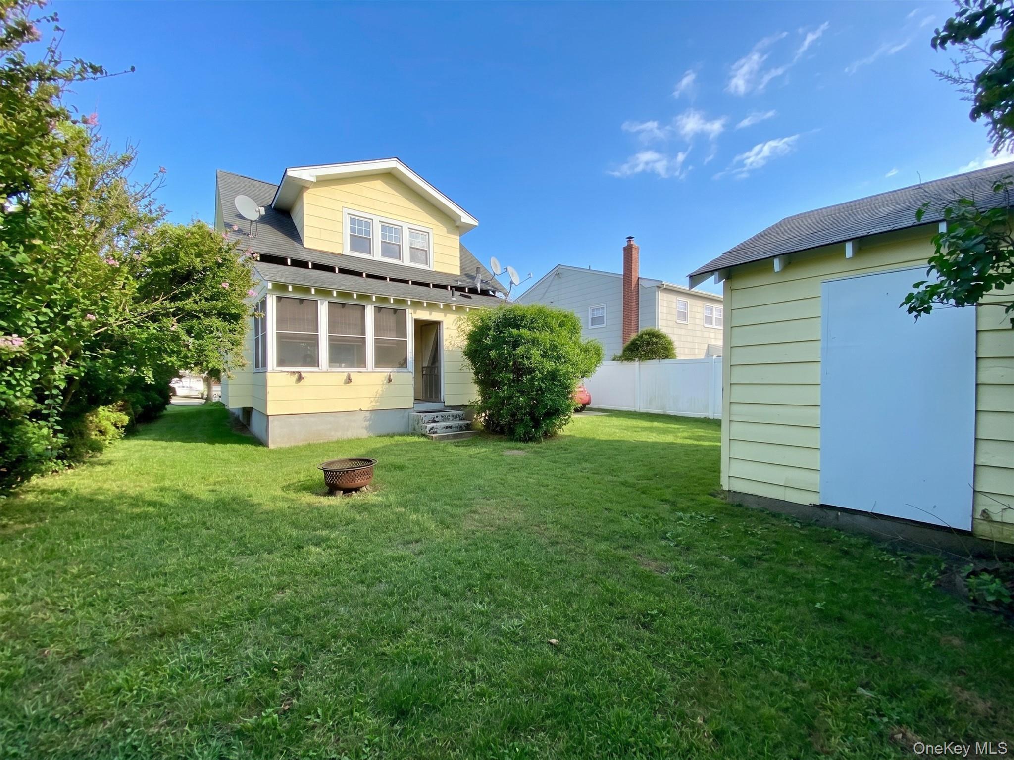 Single Family S Broadway  Suffolk County, NY 11757, MLS-1022950-21