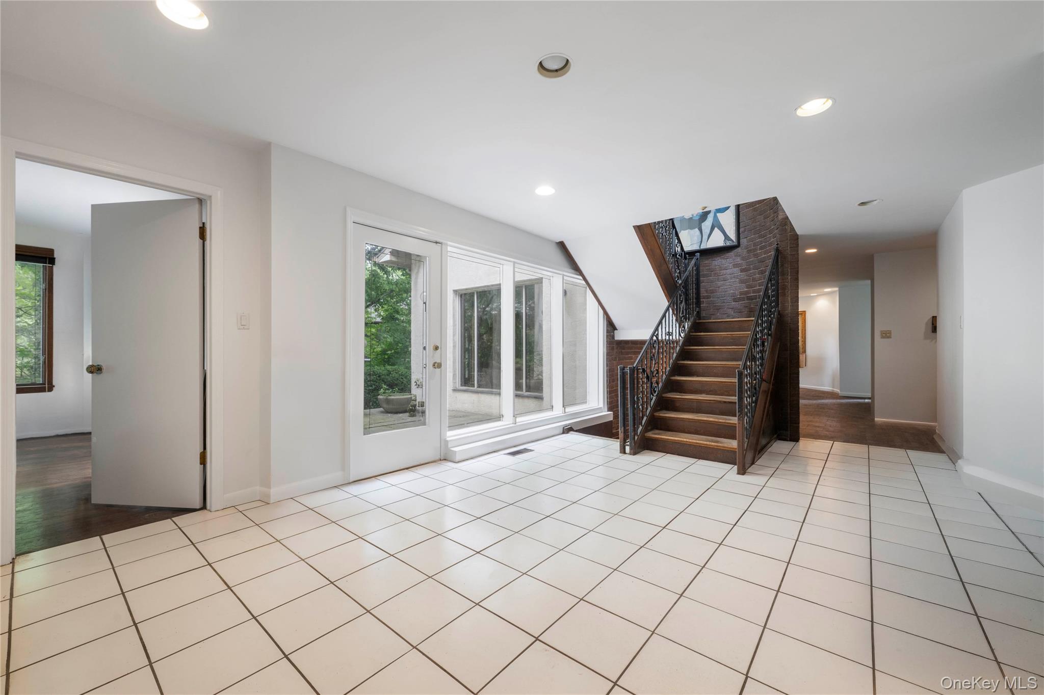 Single Family Arlington Avenue Bronx, NY 10471, MLS-1022953-6