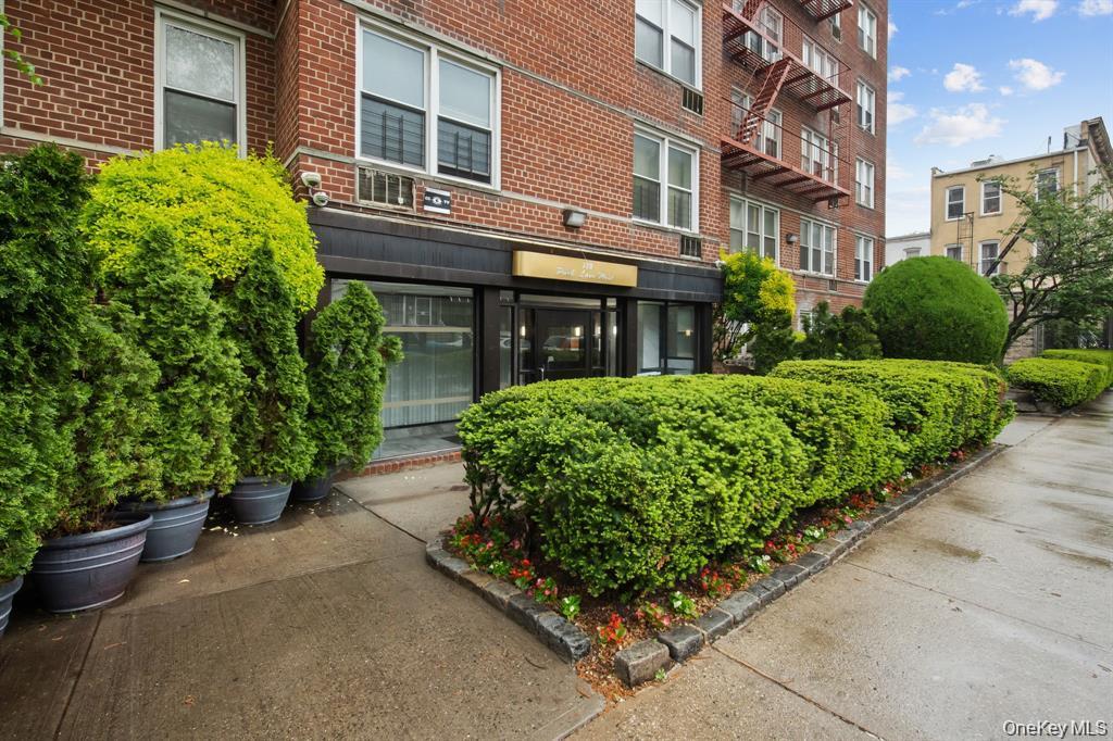 Apartment E 31st Street  Brooklyn, NY 11210, MLS-1022966-4