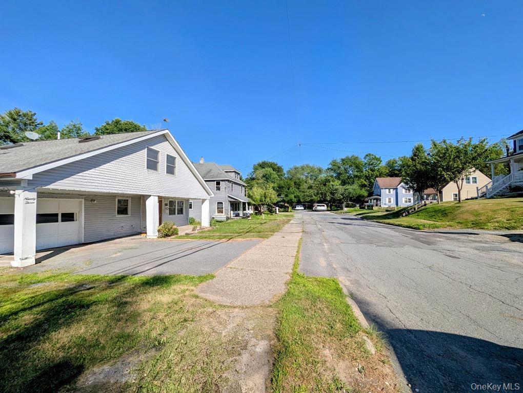Single Family Carrier Street Sullivan County, NY 12754, MLS-1022972-37