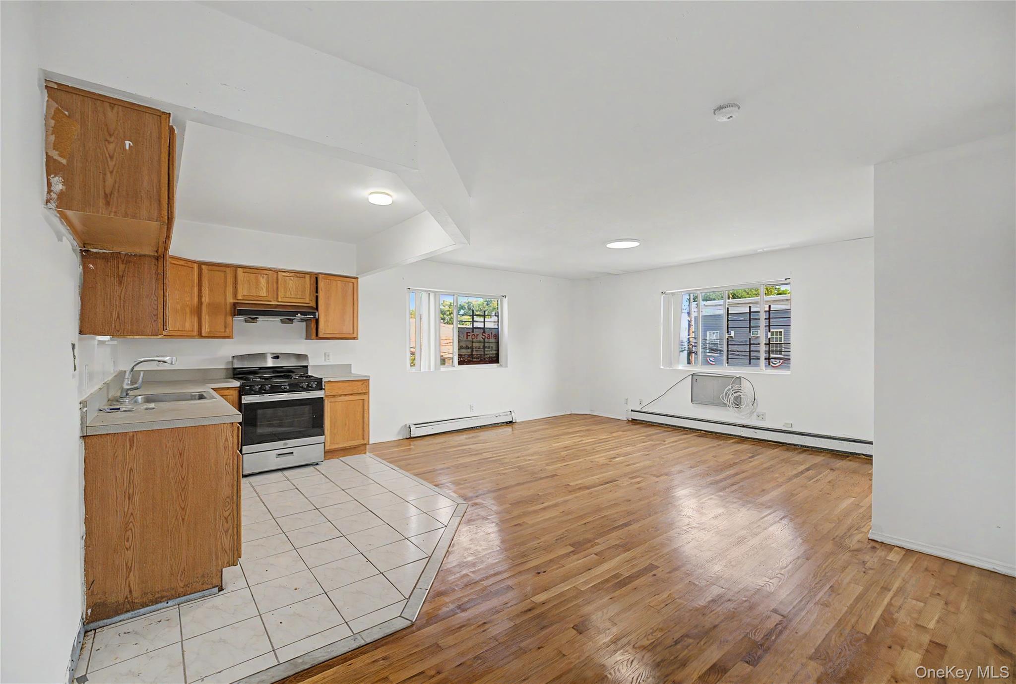 Single Family Alstyne Avenue Queens, NY 11368, MLS-1022984-9