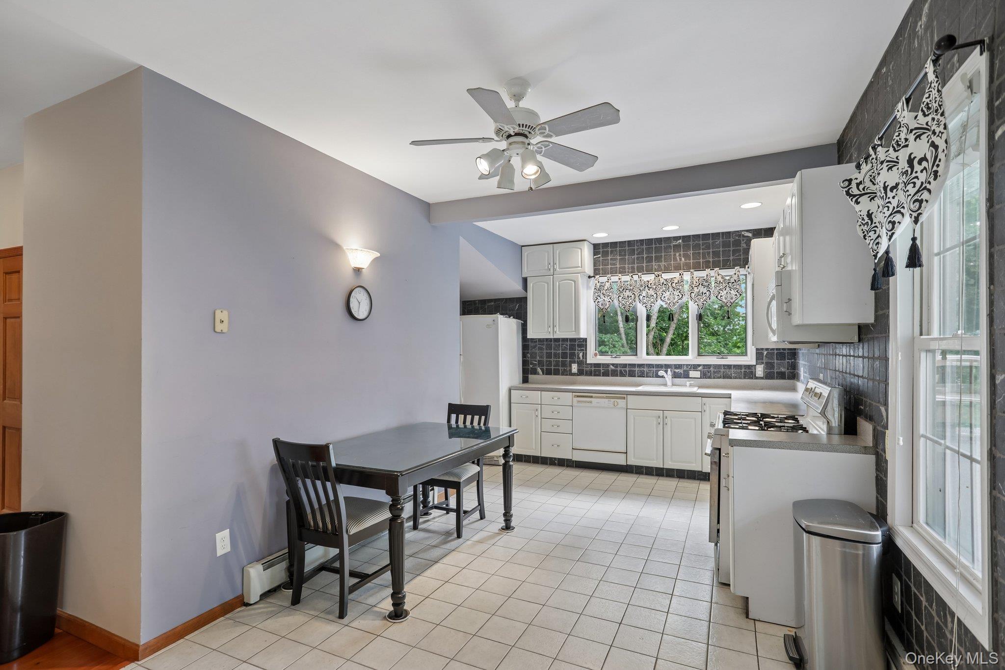 Single Family Sunset Heights Orange County, NY 10950, MLS-1022990-12