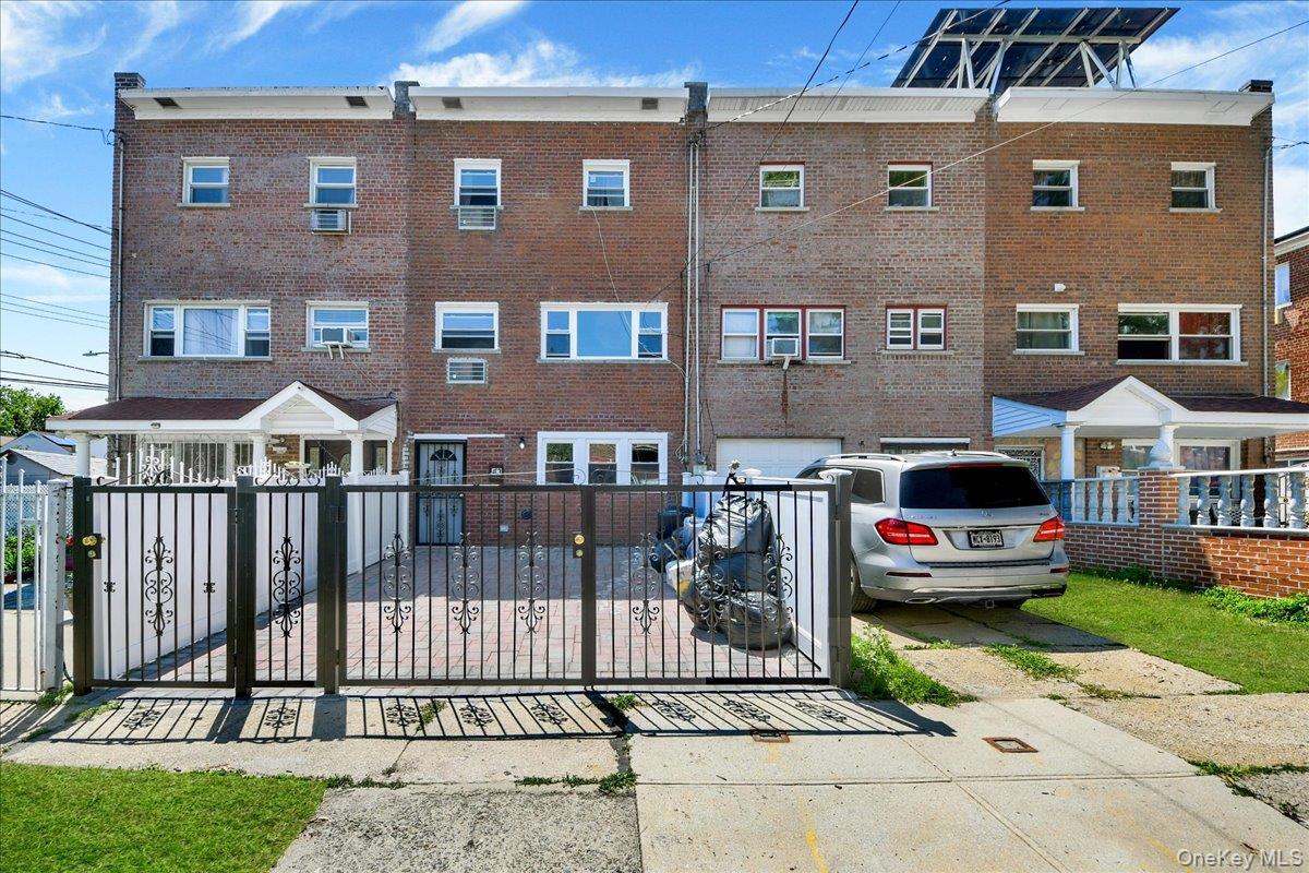 Single Family Torry Avenue Bronx, NY 10473, MLS-1023004-3