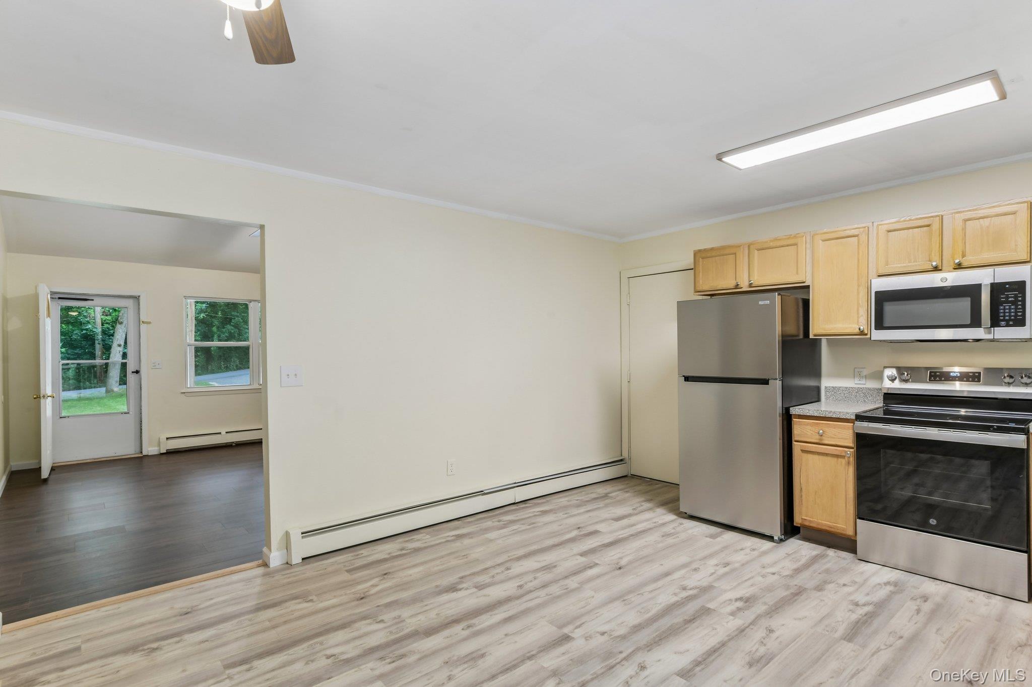 Single Family Red Maple Road Suffolk County, NY 11961, MLS-1023024-11