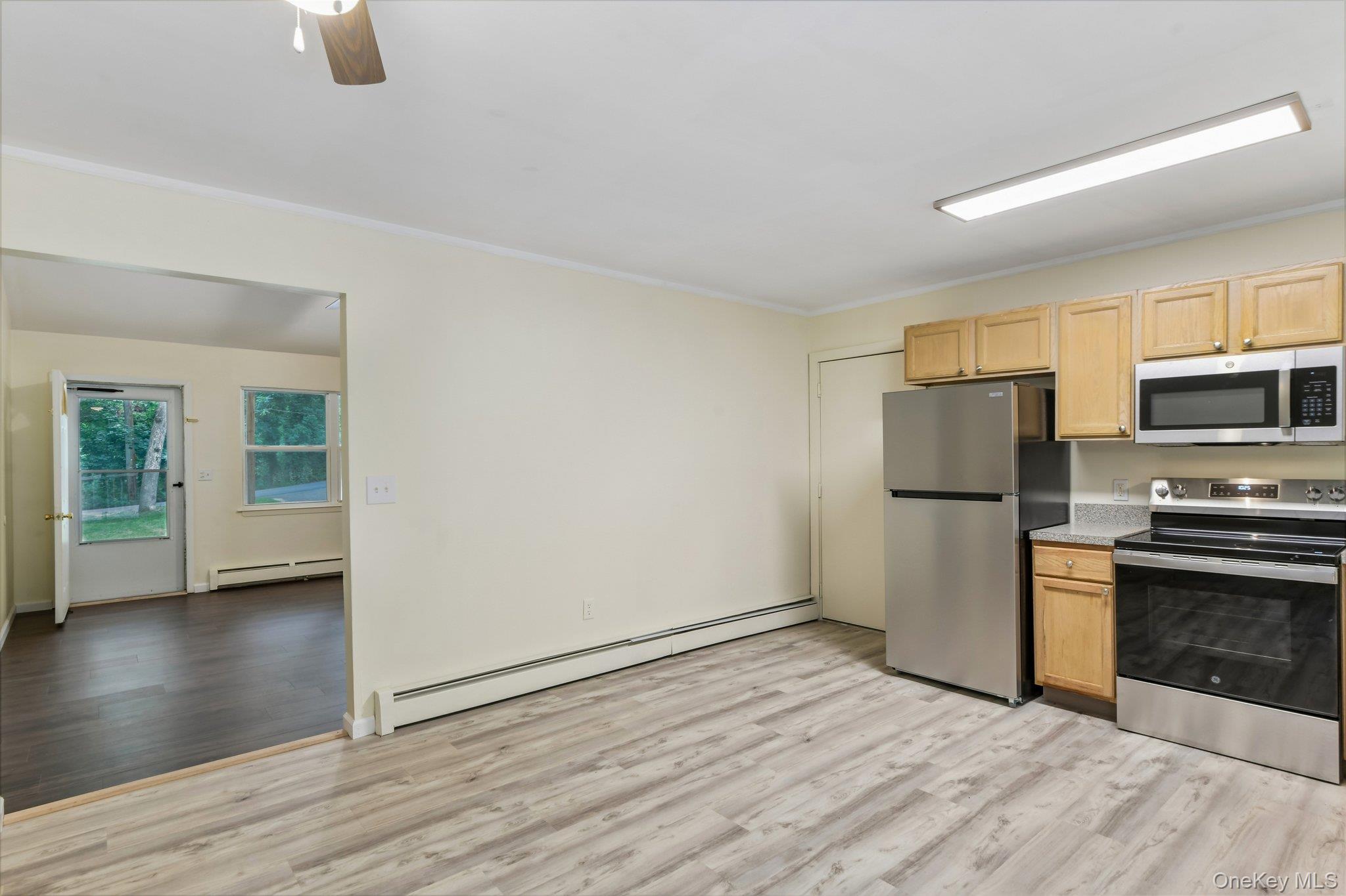 Single Family Red Maple Road Suffolk County, NY 11961, MLS-1023024-12