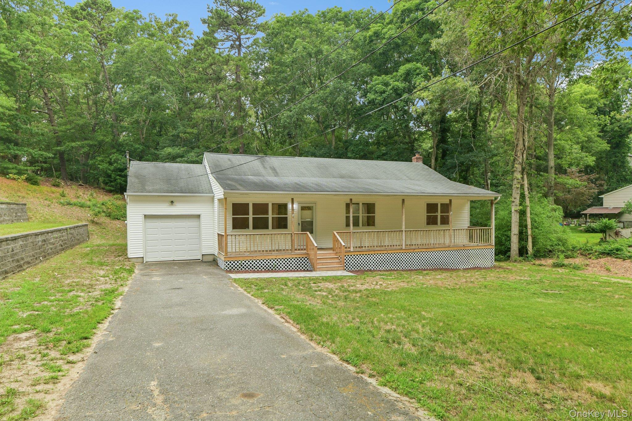 Single Family Red Maple Road Suffolk County, NY 11961, MLS-1023024-2