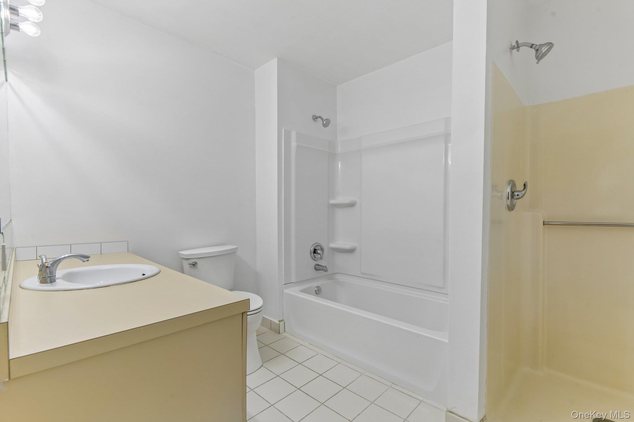 Single Family Red Maple Road Suffolk County, NY 11961, MLS-1023024-23