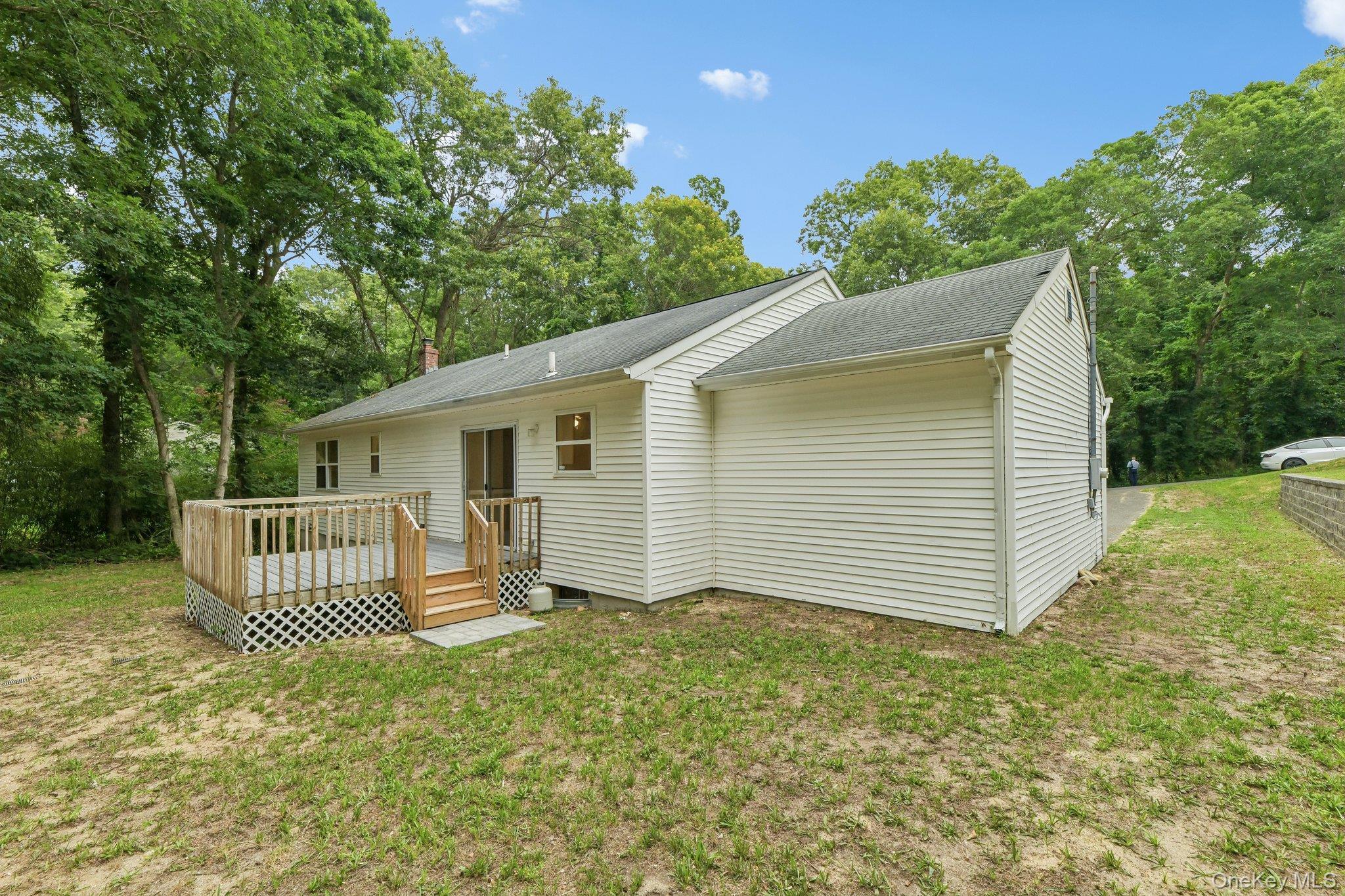 Single Family Red Maple Road Suffolk County, NY 11961, MLS-1023024-29