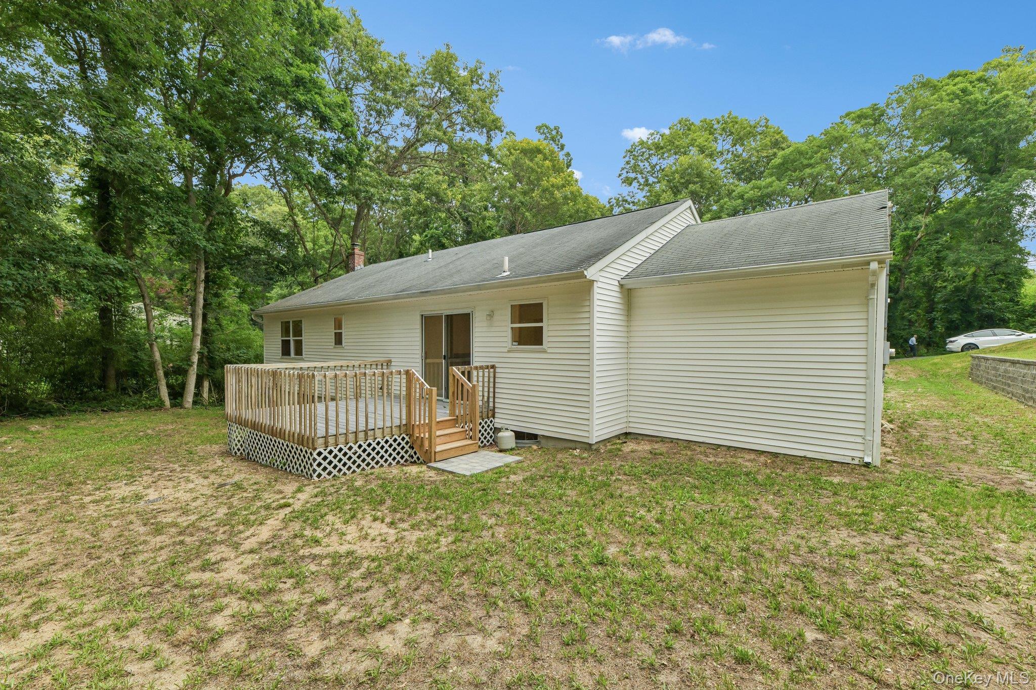 Single Family Red Maple Road Suffolk County, NY 11961, MLS-1023024-30