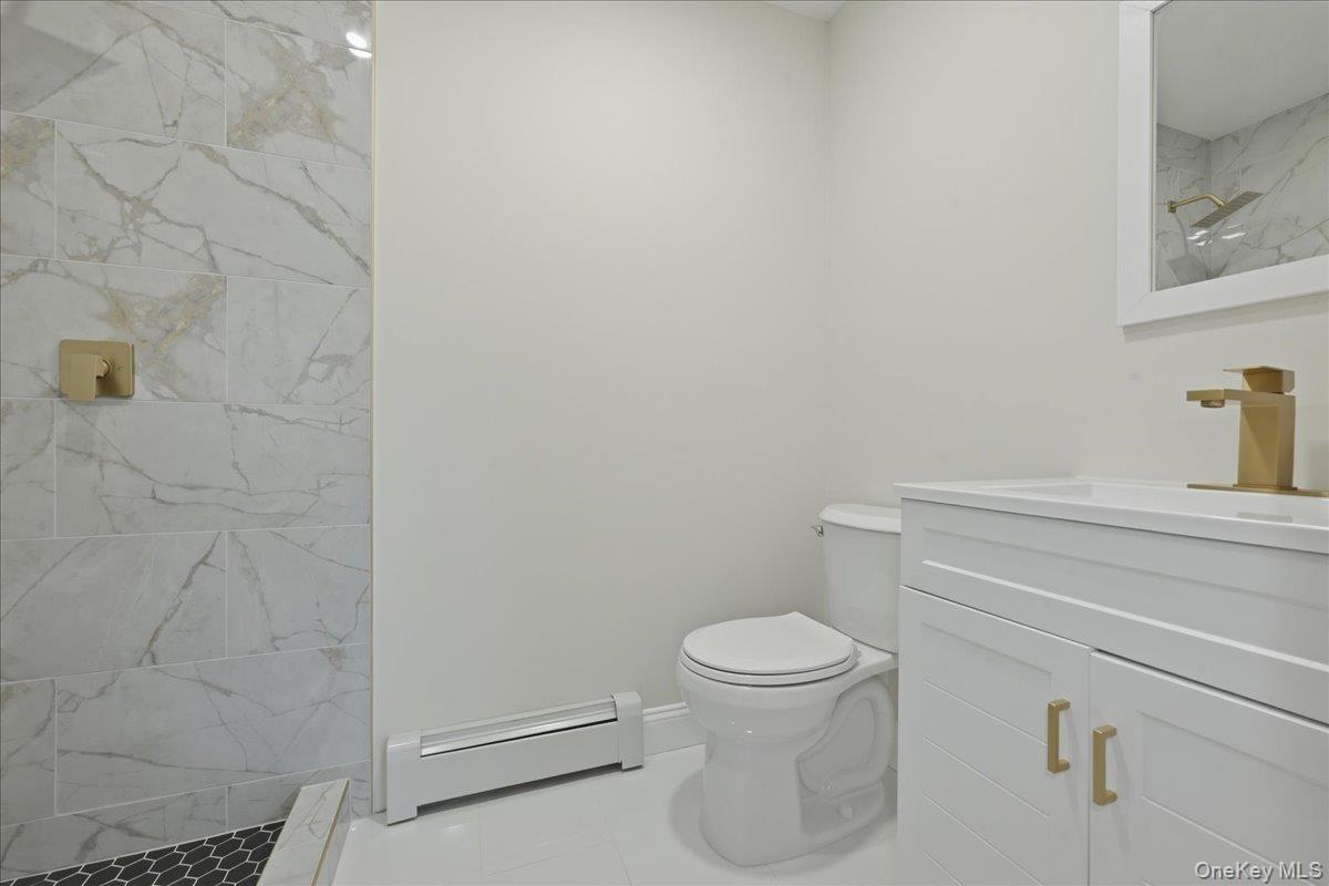 Single Family Bernice Court  Suffolk County, NY 11727, MLS-1023030-25
