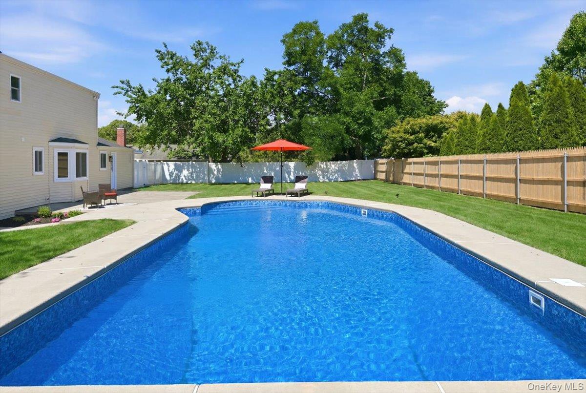 Single Family Bernice Court  Suffolk County, NY 11727, MLS-1023030-36
