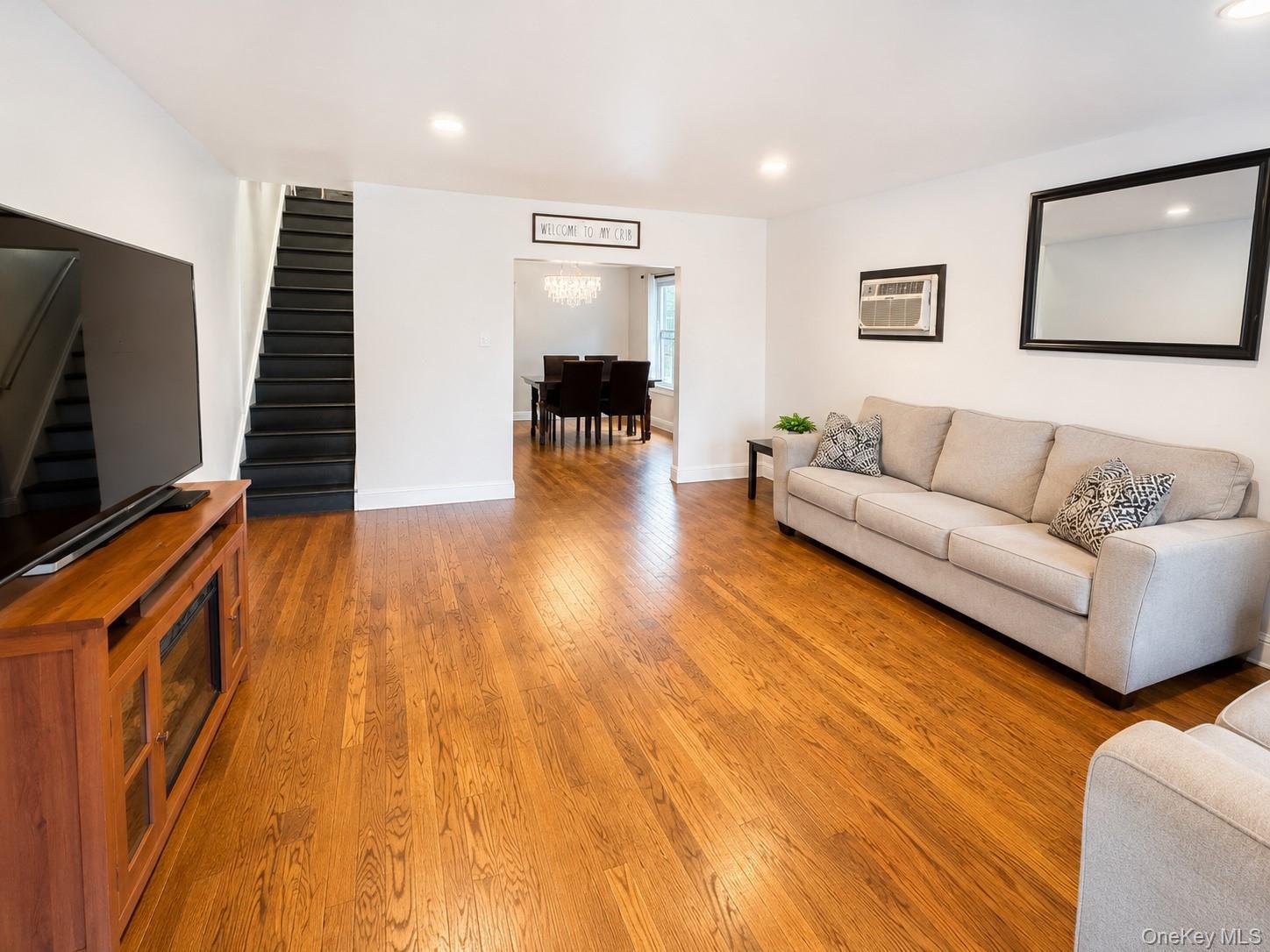Single Family Sutter Avenue Queens, NY 11417, MLS-1023042-11
