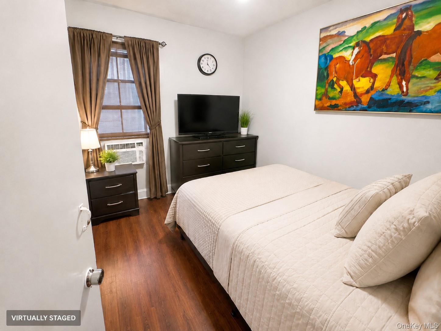 Single Family Sutter Avenue Queens, NY 11417, MLS-1023042-16
